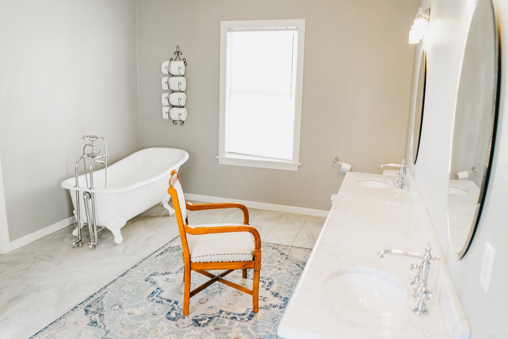 542 S Main  Monticello, AR