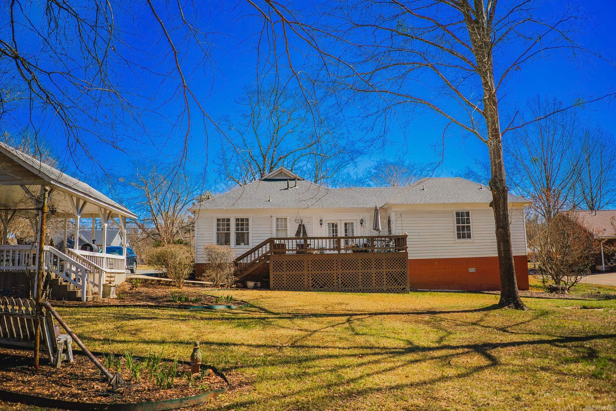 542 S Main  Monticello, AR