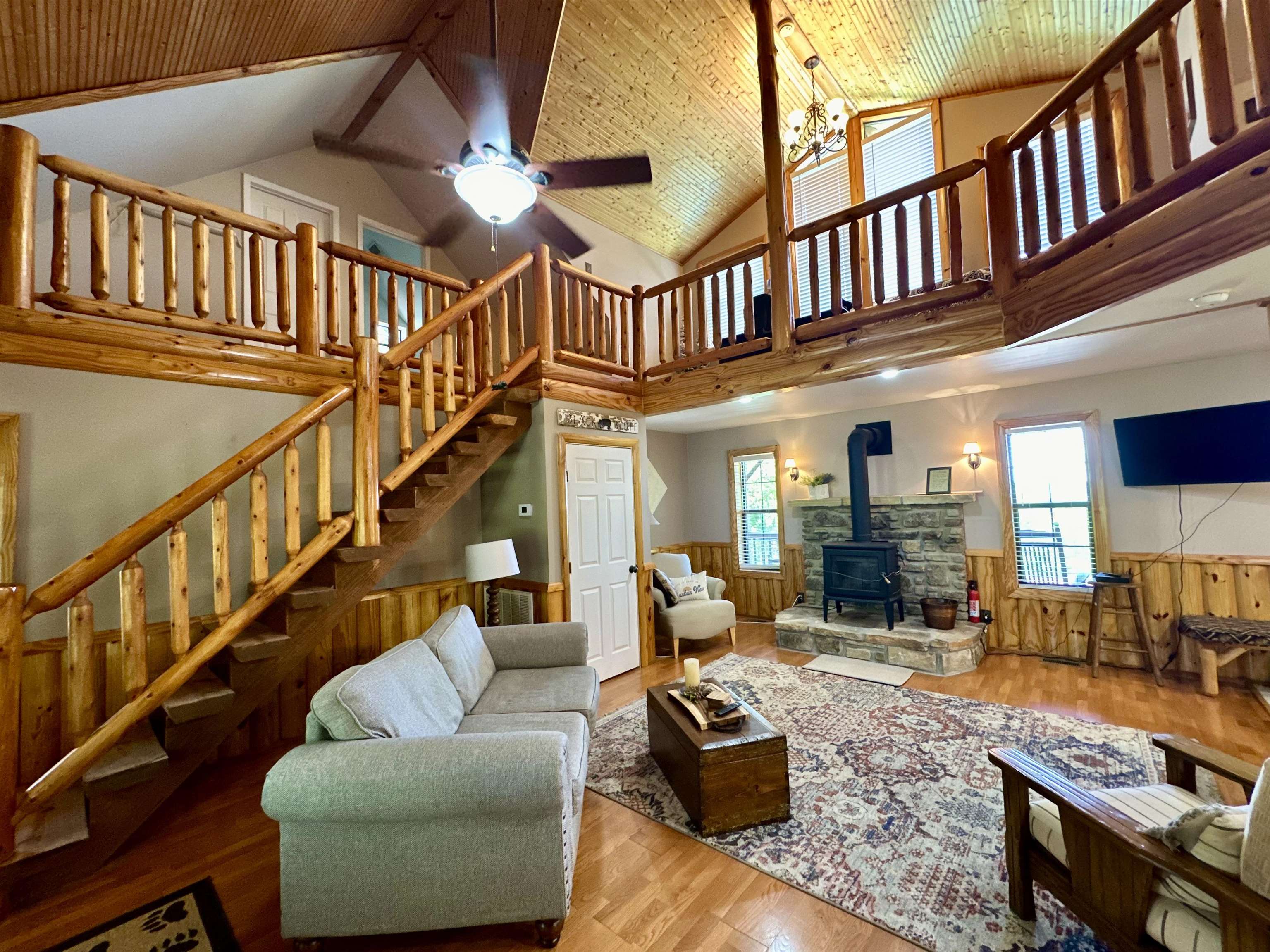 370  Black Bear Bluff  Mountain View, AR
