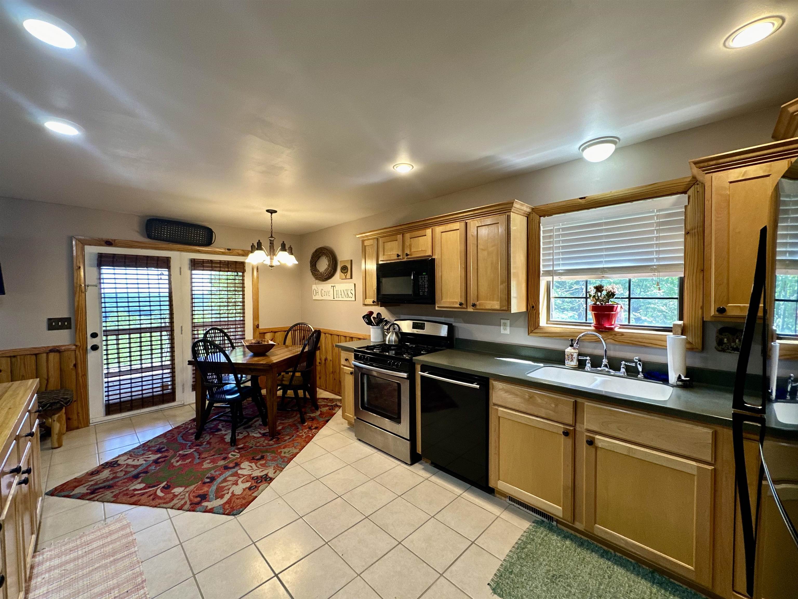 370  Black Bear Bluff  Mountain View, AR