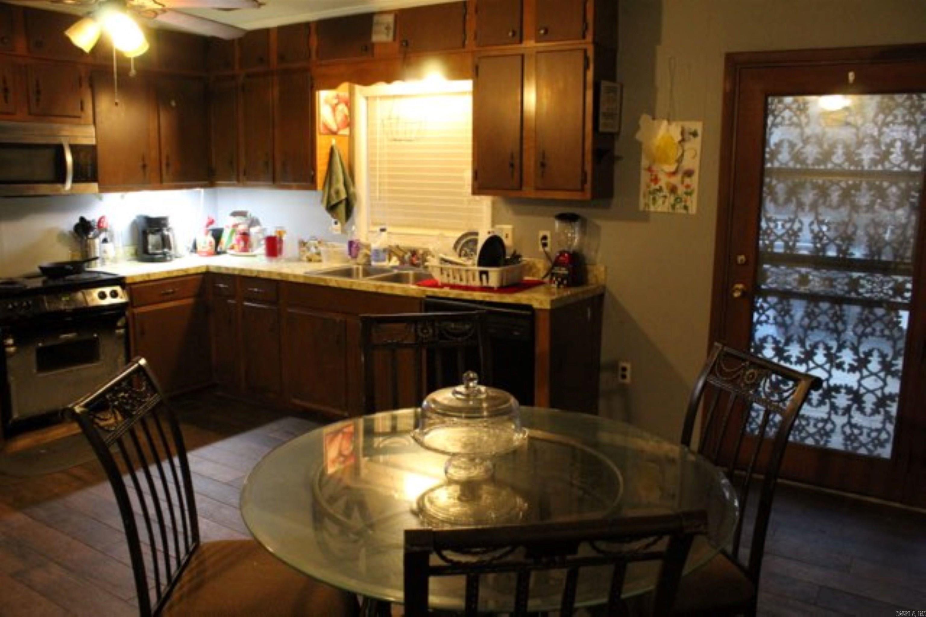 205  Woodland Dr  Helena, AR