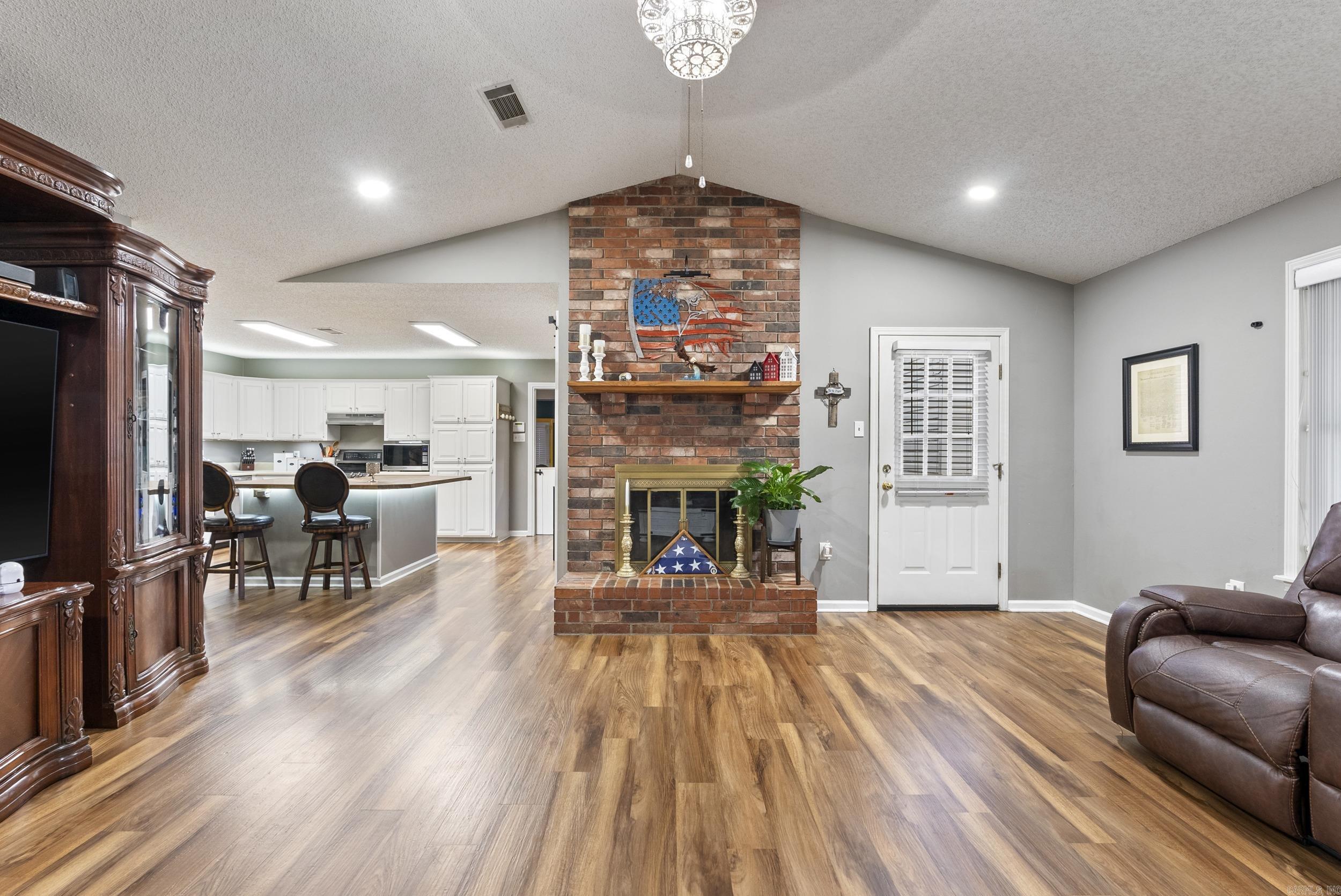 1915  Arrowhead Lane  Conway, AR