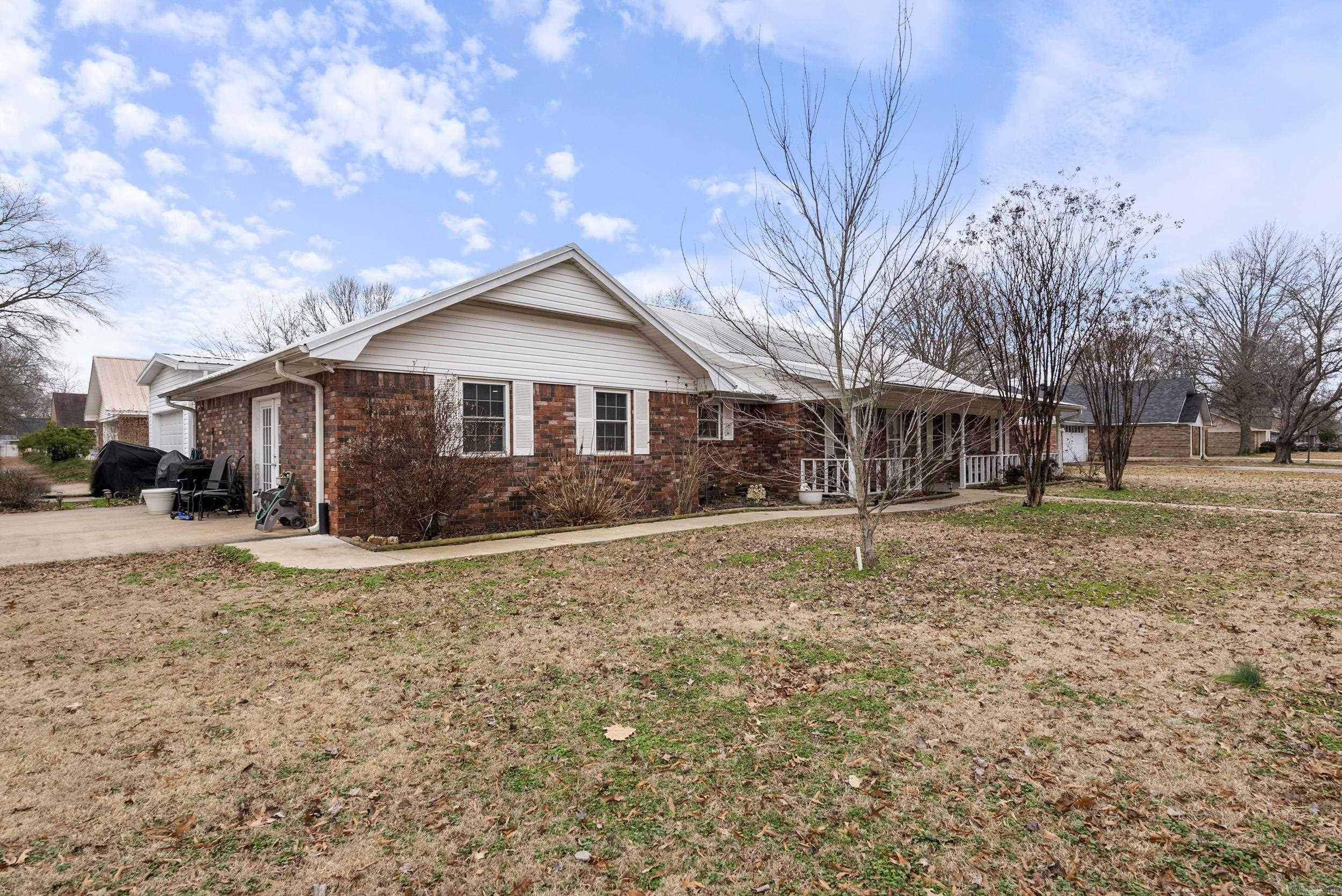 1915  Arrowhead Lane  Conway, AR