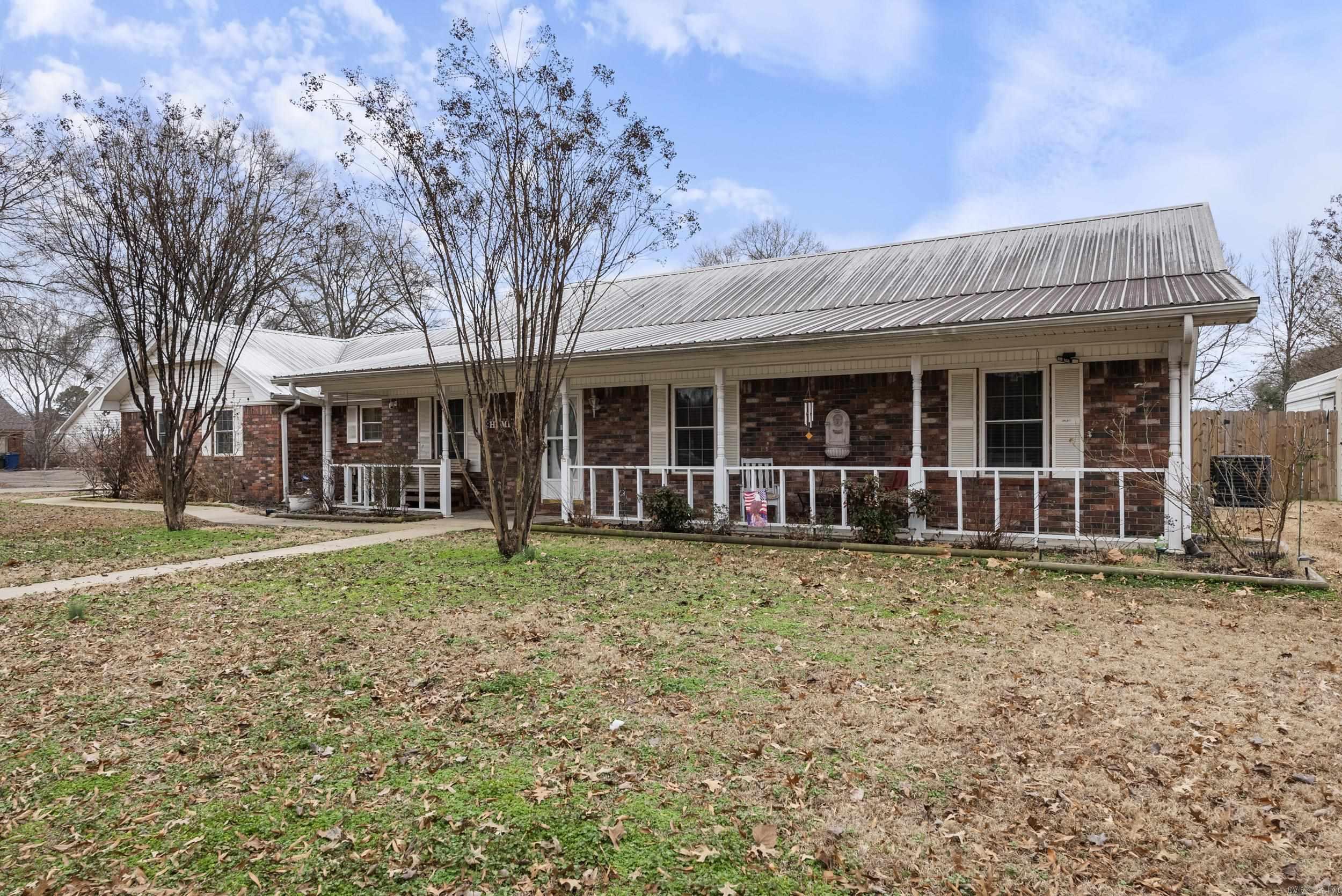 1915  Arrowhead Lane  Conway, AR
