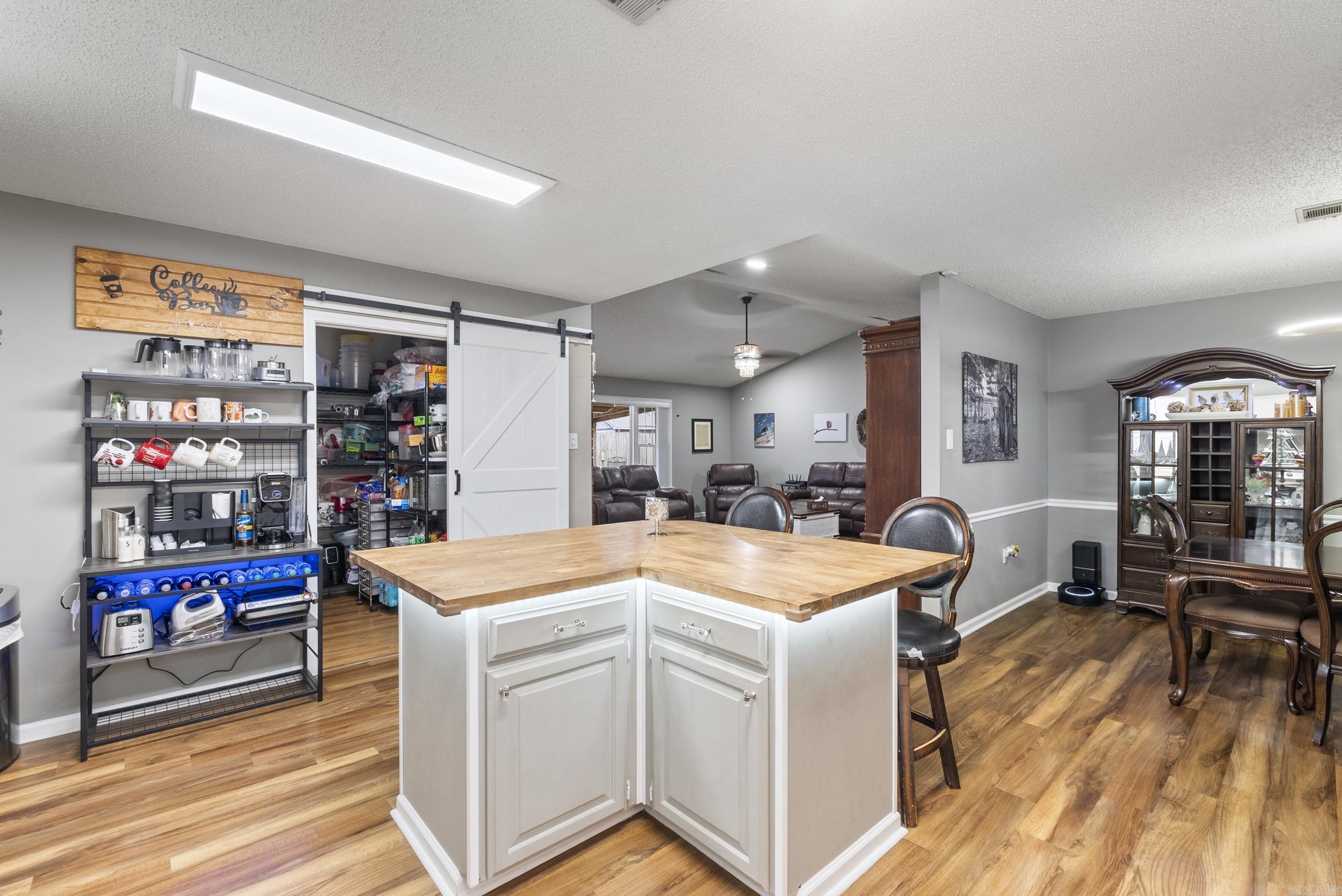 1915  Arrowhead Lane  Conway, AR
