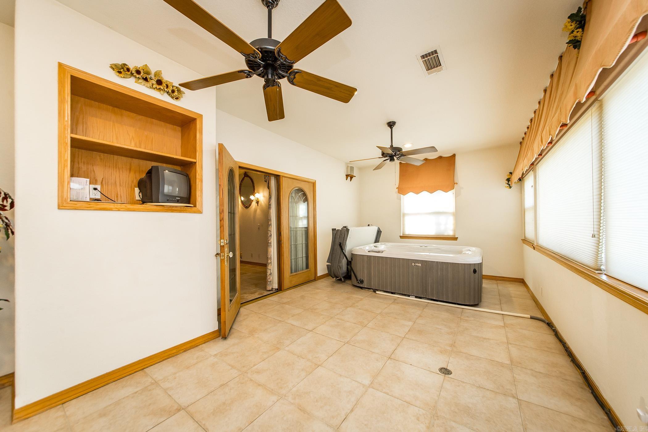 160  Fox Tail  Hot Springs, AR