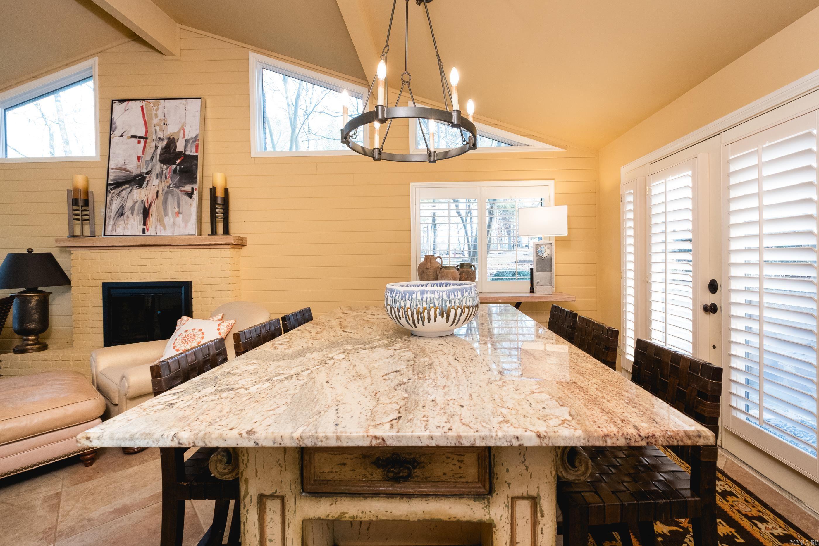 114  Tennyson  Greers Ferry, AR