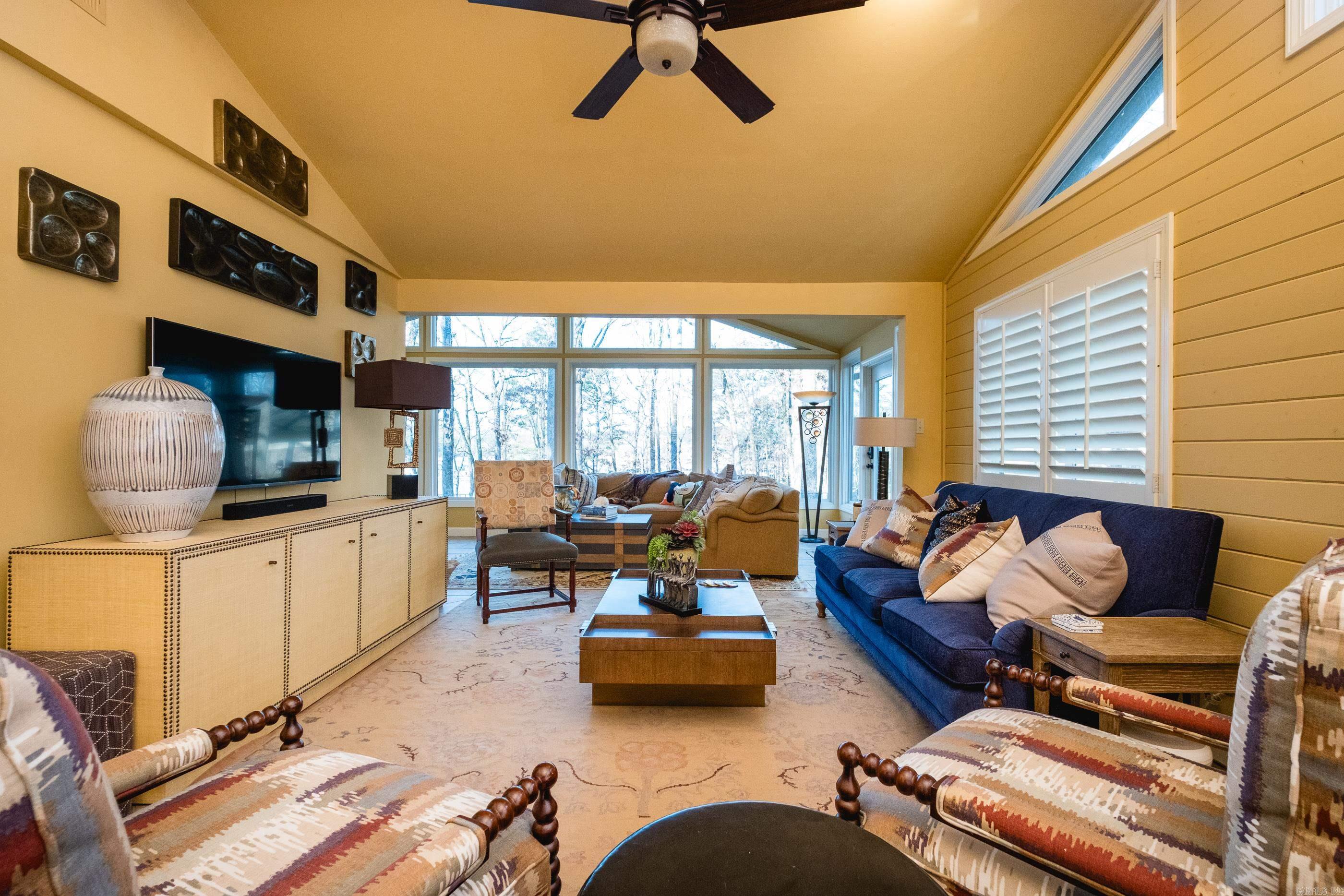 114  Tennyson  Greers Ferry, AR