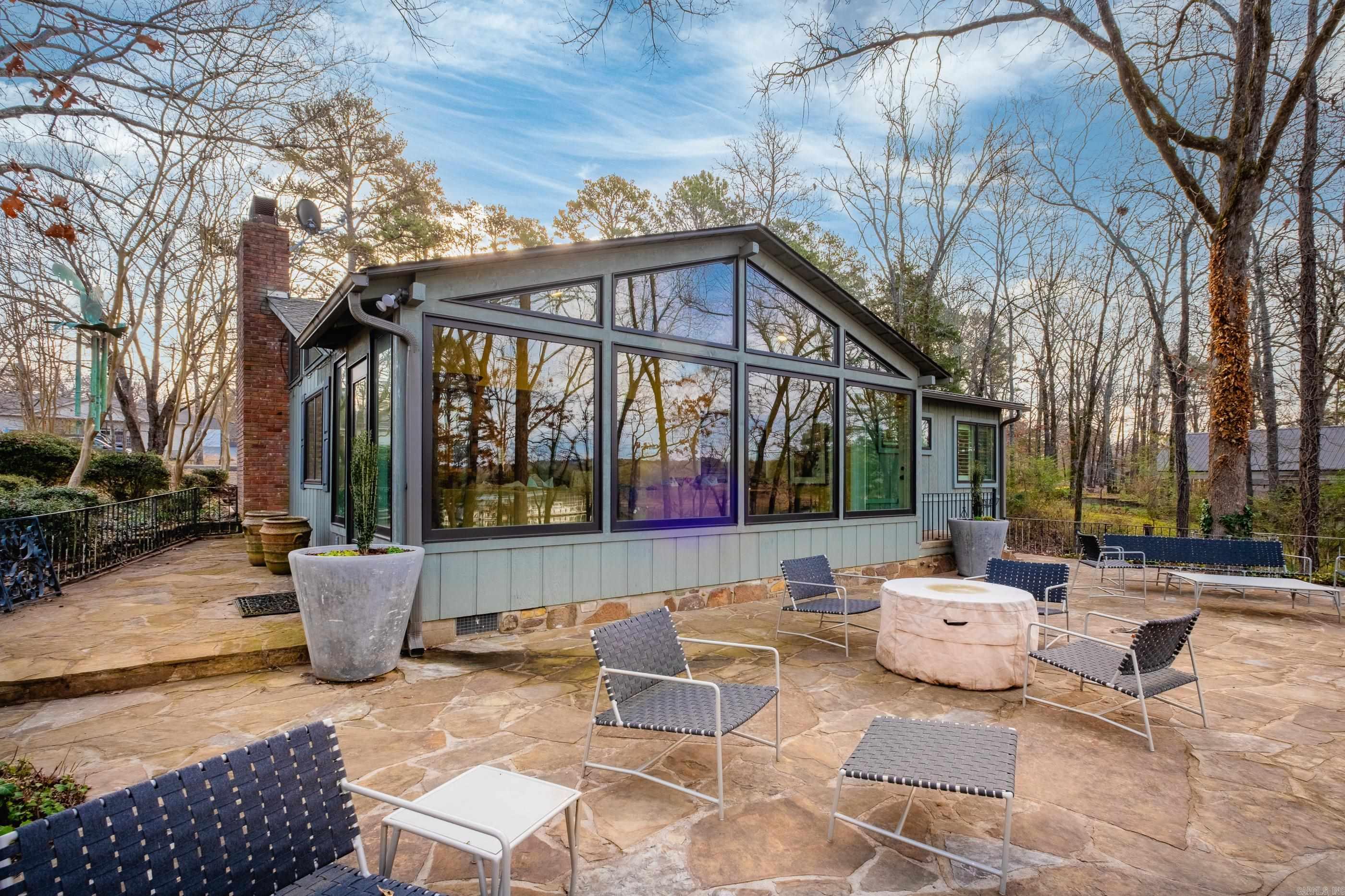 114  Tennyson  Greers Ferry, AR