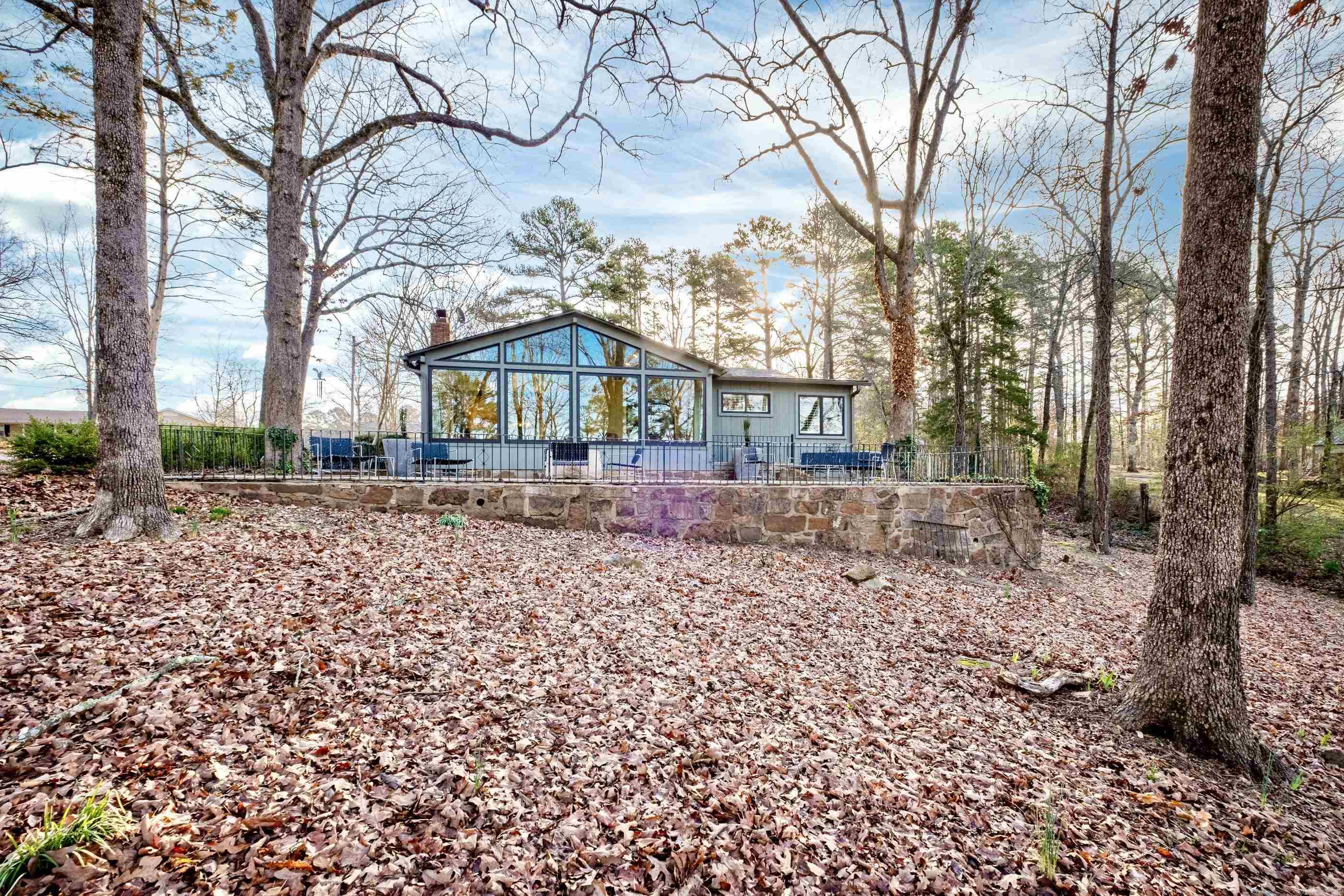114  Tennyson  Greers Ferry, AR