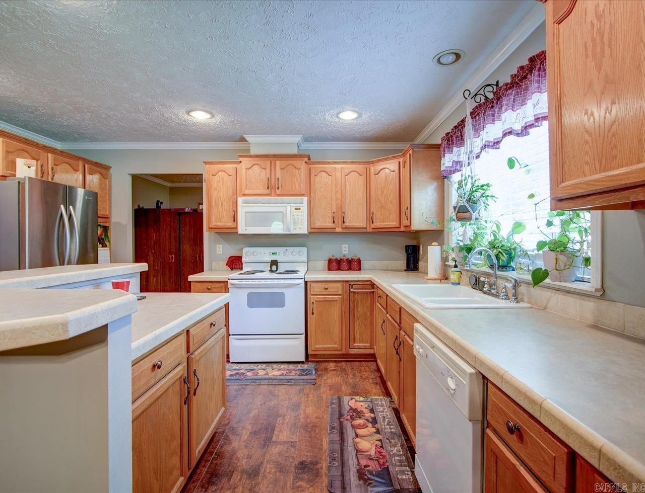 97 Acorn Hollow Ln Pine Bluff, AR 71603