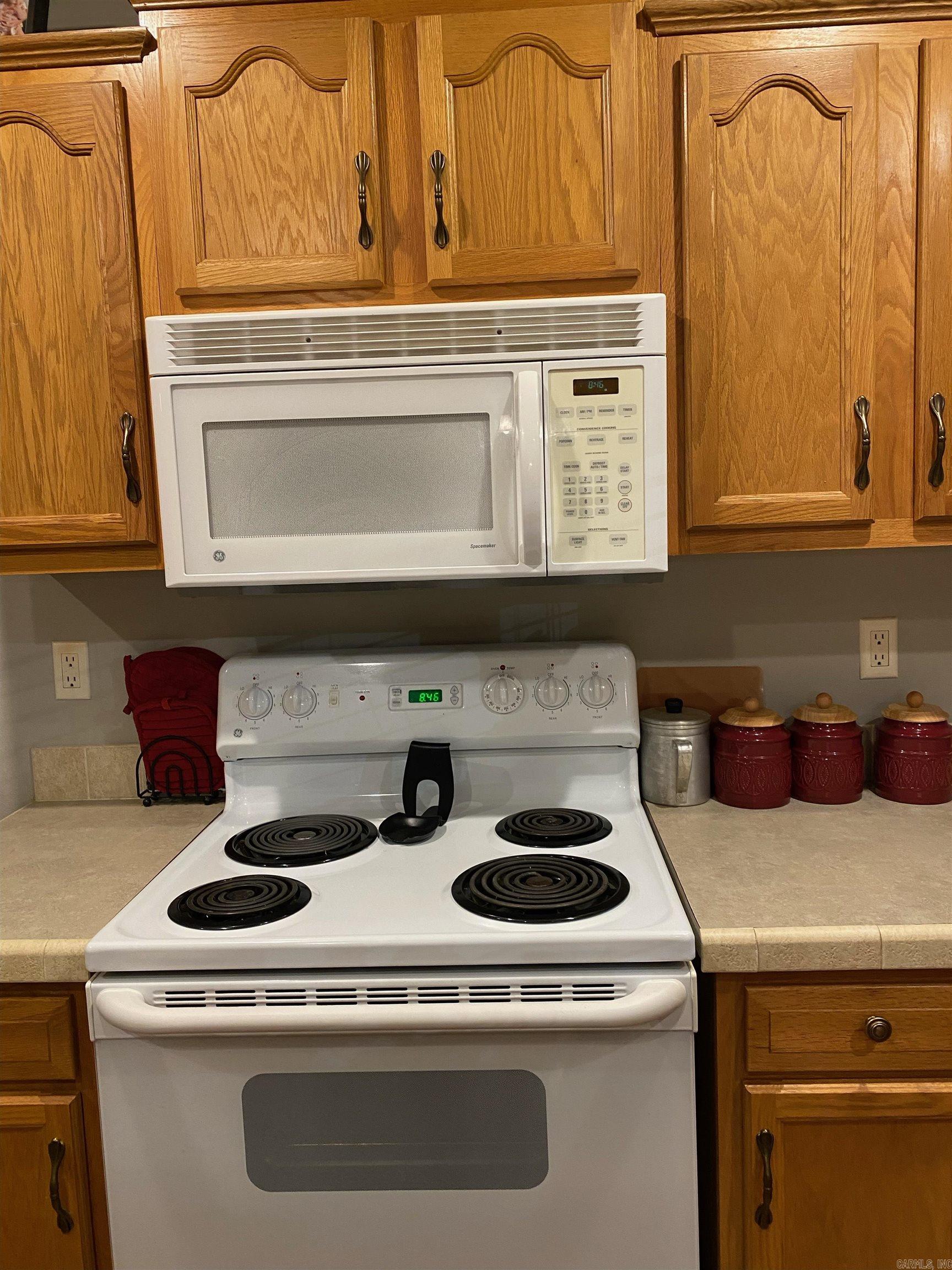 97 Acorn Hollow Ln  Pine Bluff, AR