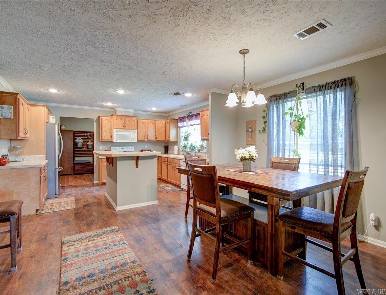97 Acorn Hollow Ln Pine Bluff, AR 71603
