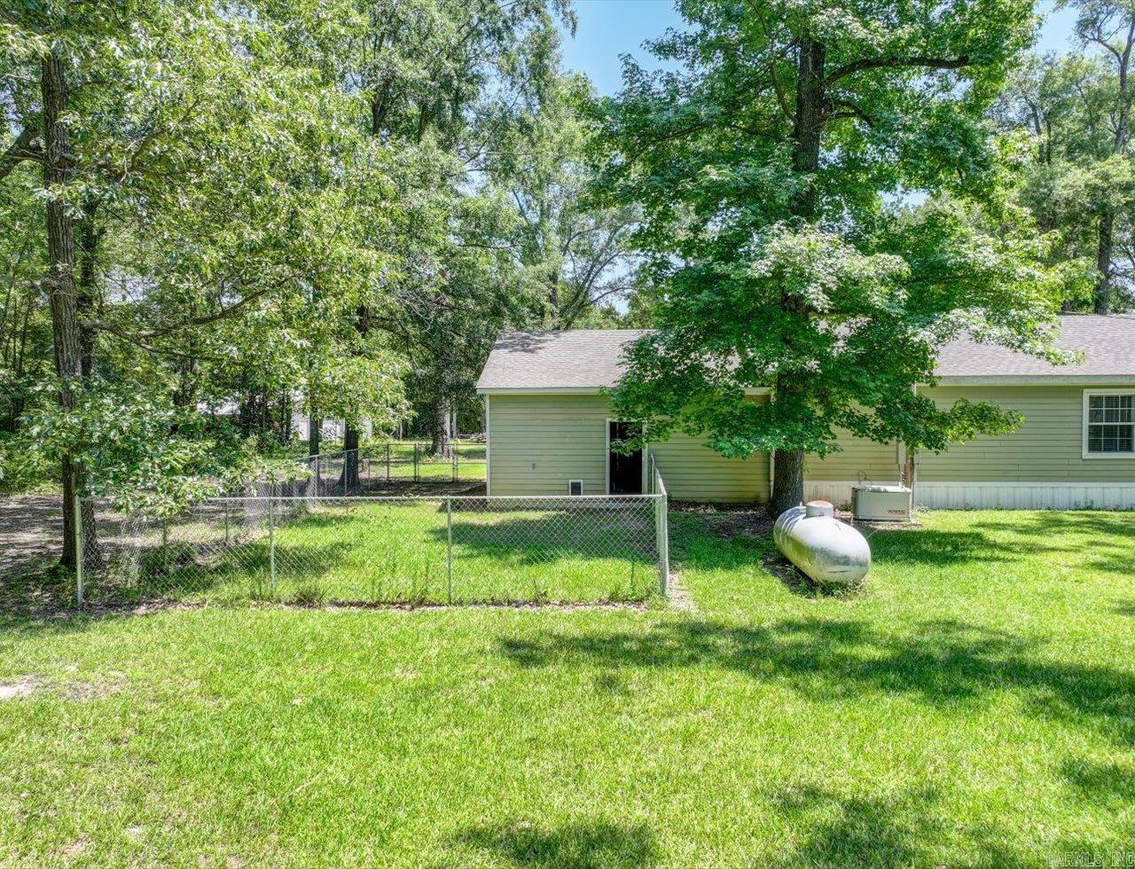 97 Acorn Hollow Ln Pine Bluff, AR 71603