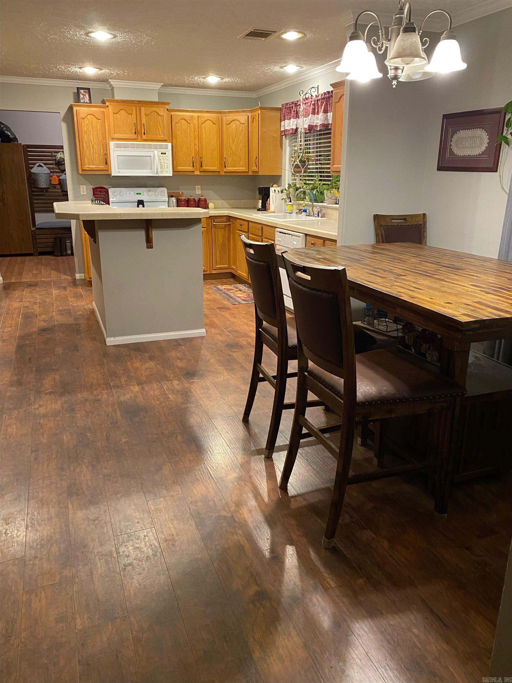97 Acorn Hollow Ln  Pine Bluff, AR