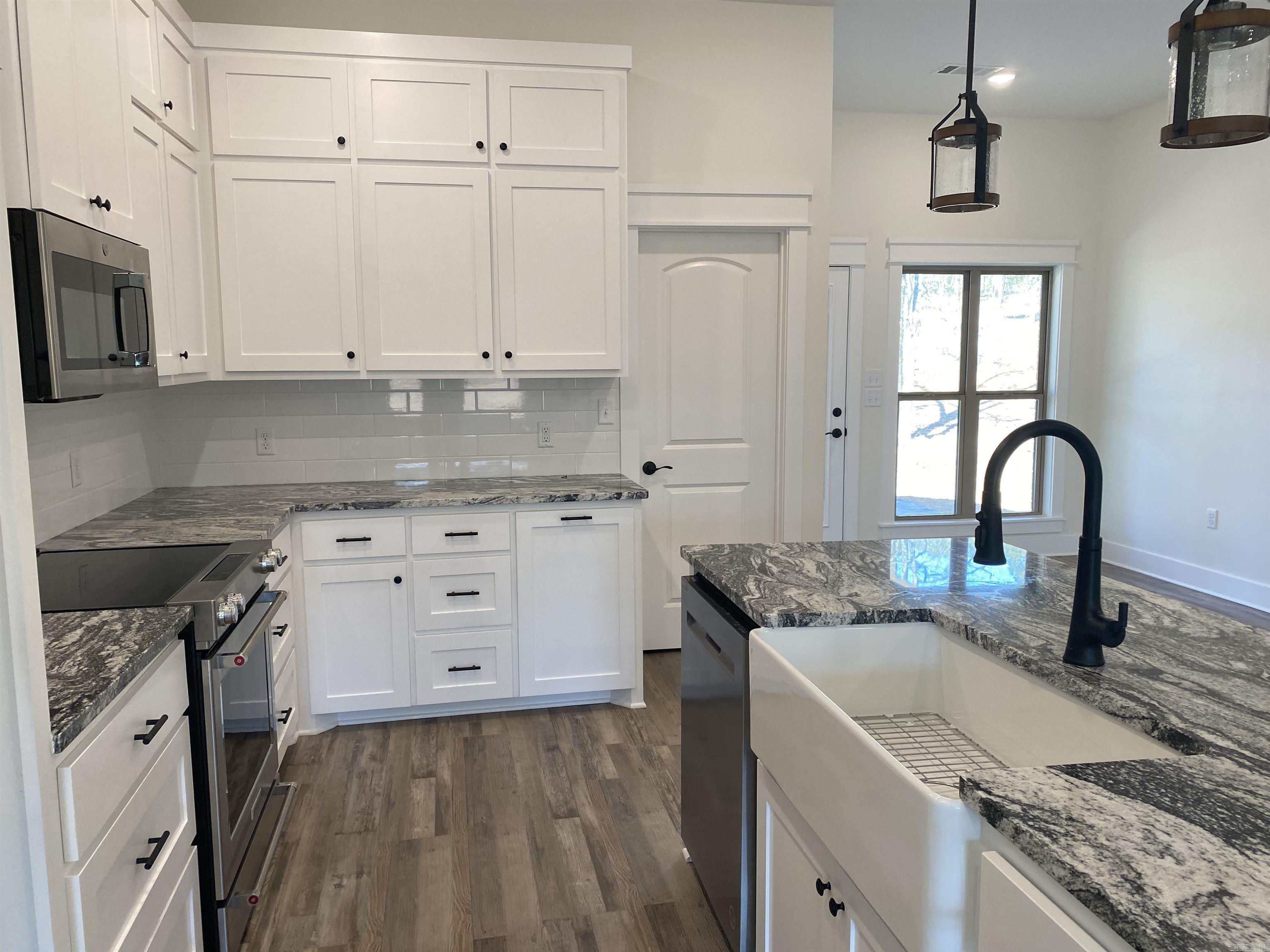 16 Heritage Lane Twin Groves, AR 72061-0000