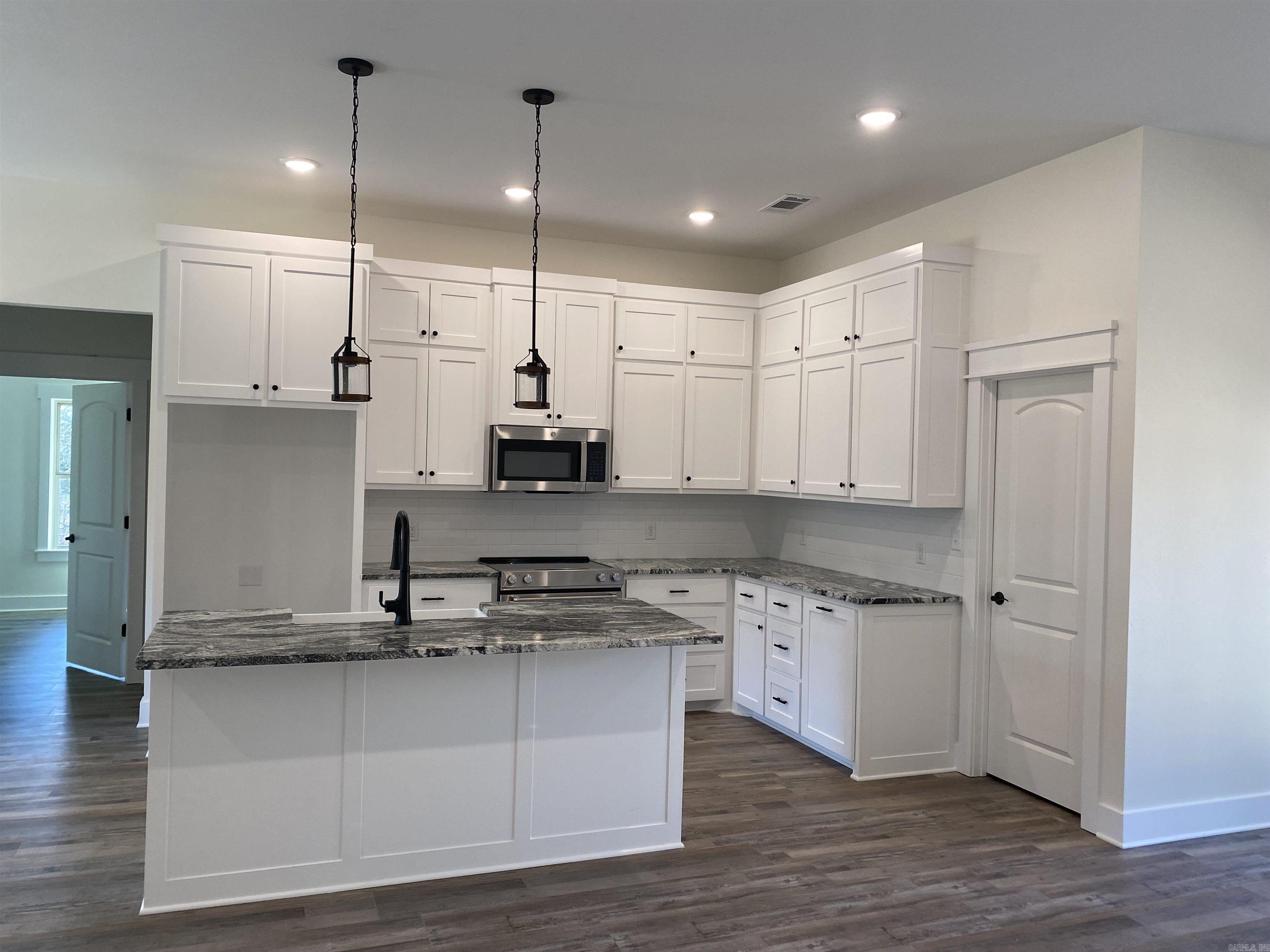 16 Heritage Lane Twin Groves, AR 72061-0000