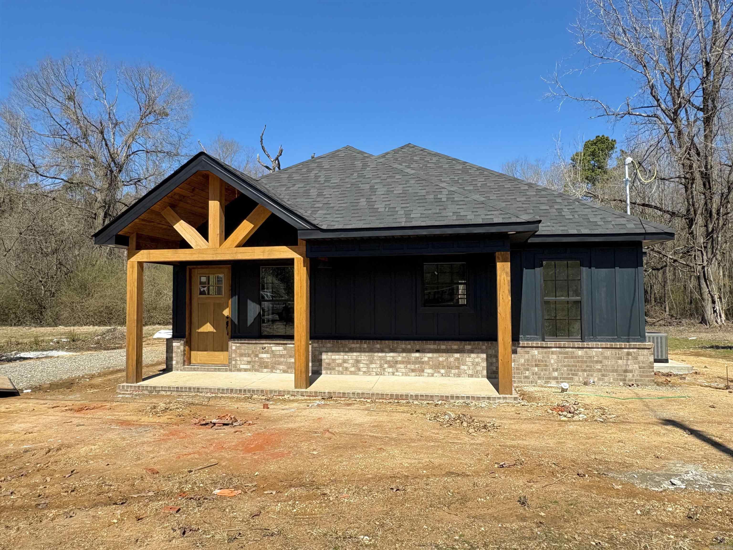 8101  Sulphur Springs  Pine Bluff, AR