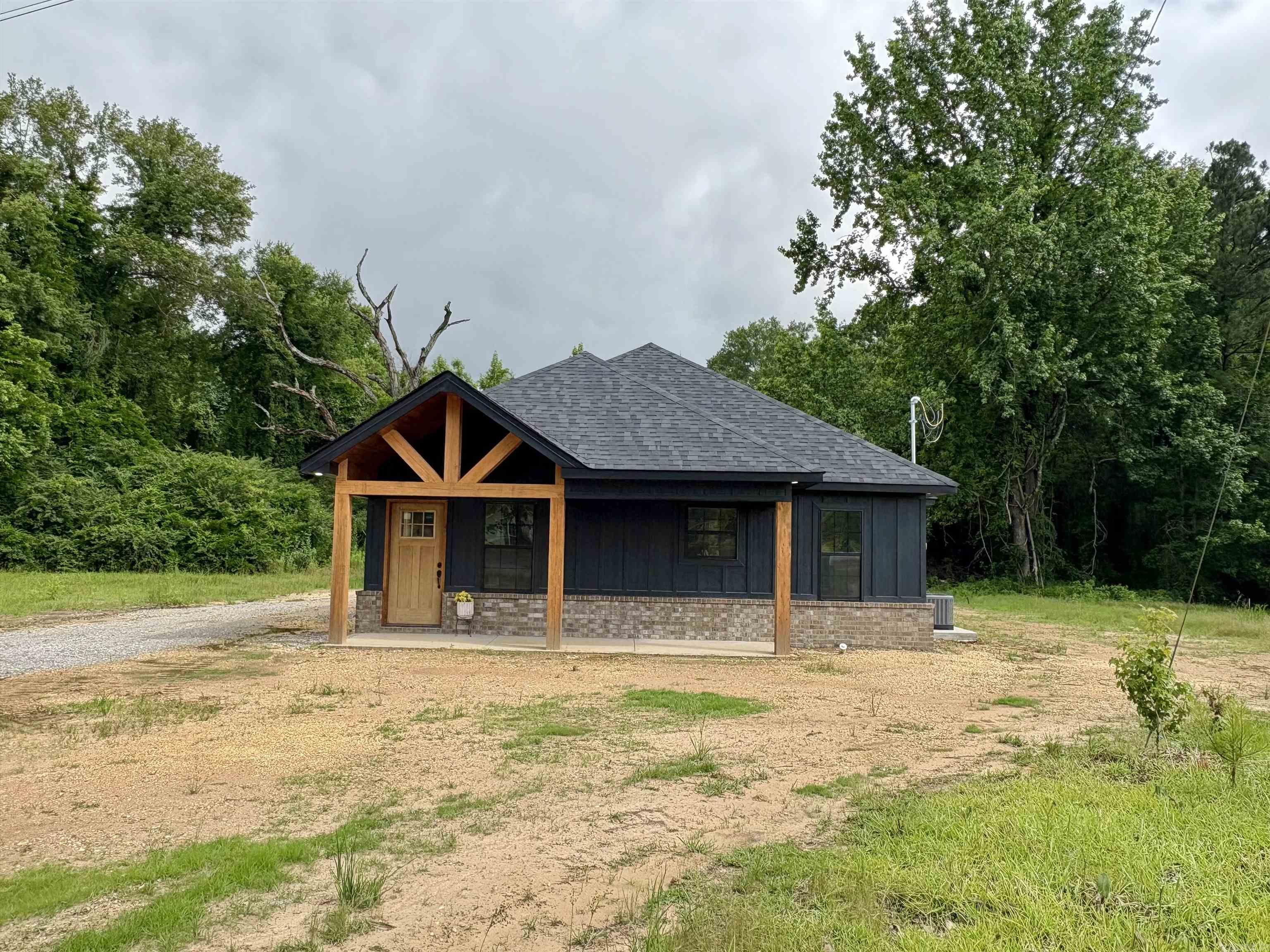 8101 Sulphur Springs  Pine Bluff, AR