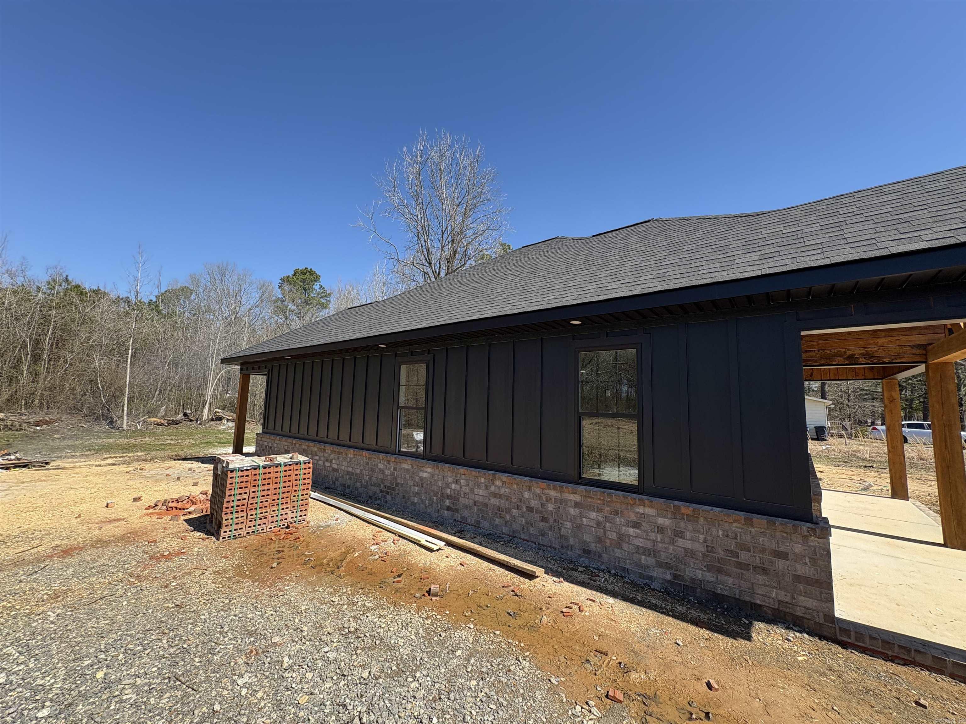 8101  Sulphur Springs  Pine Bluff, AR