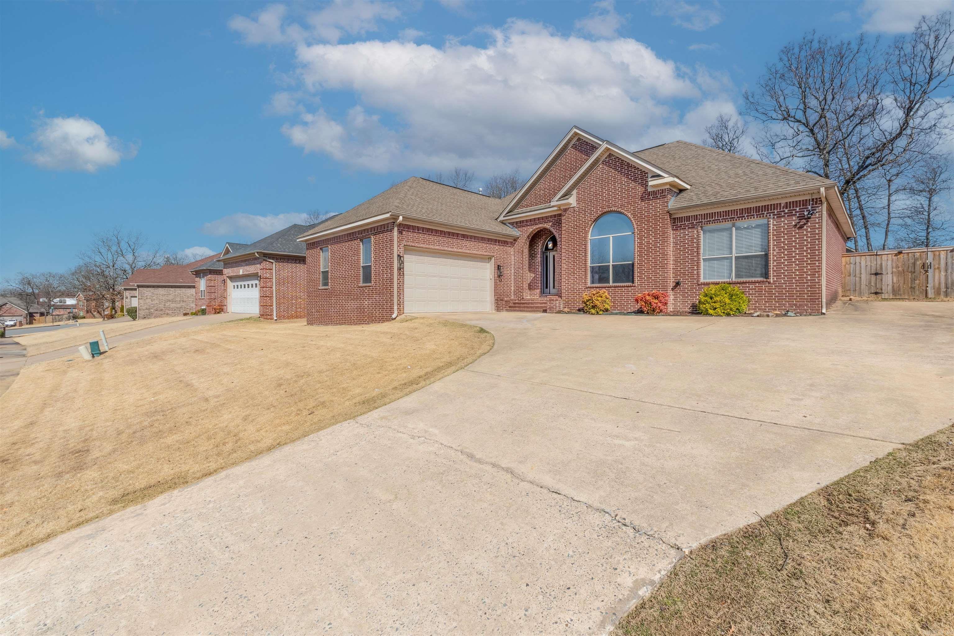7136 E Ridge  Sherwood, AR
