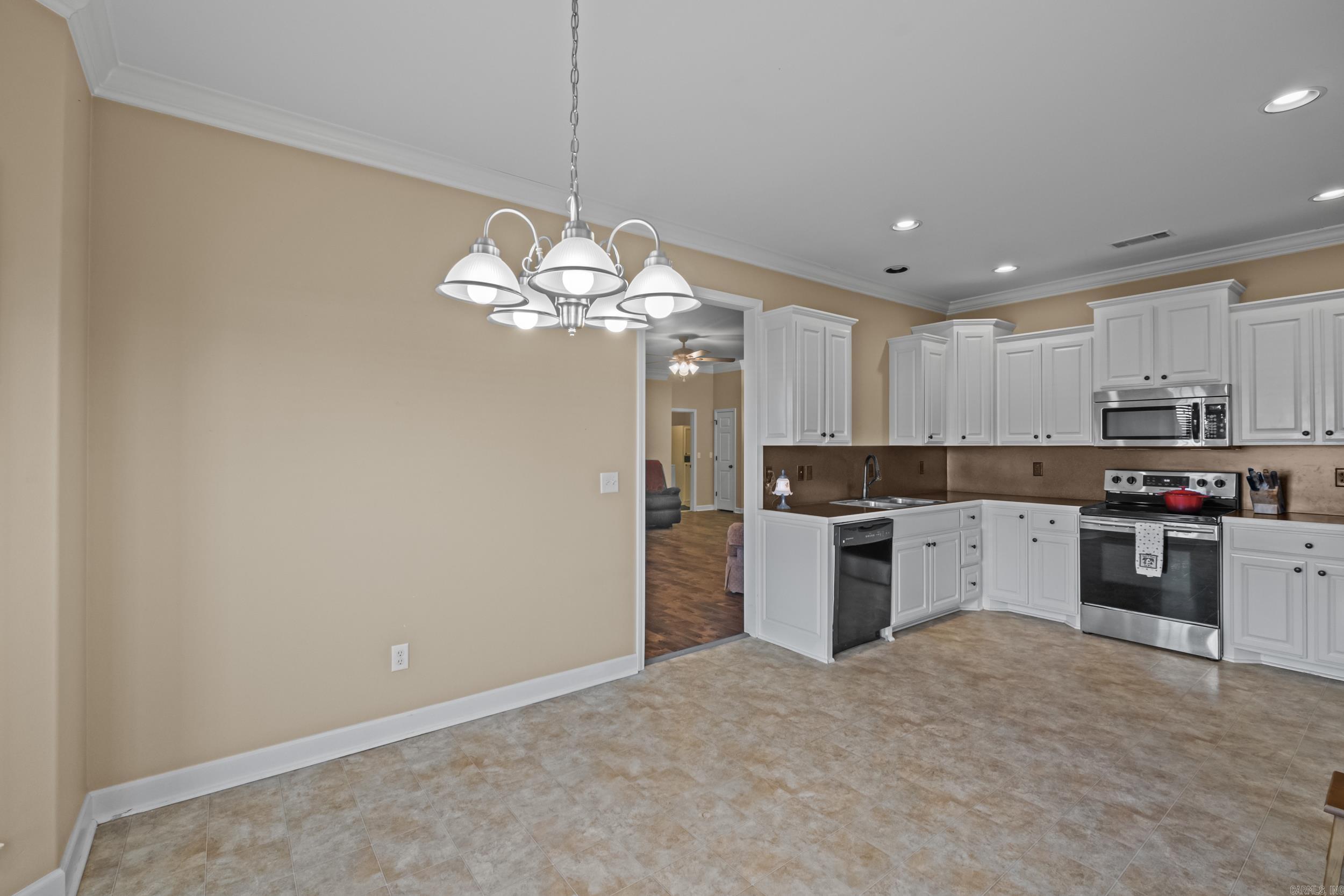 916  Greystone  Cabot, AR