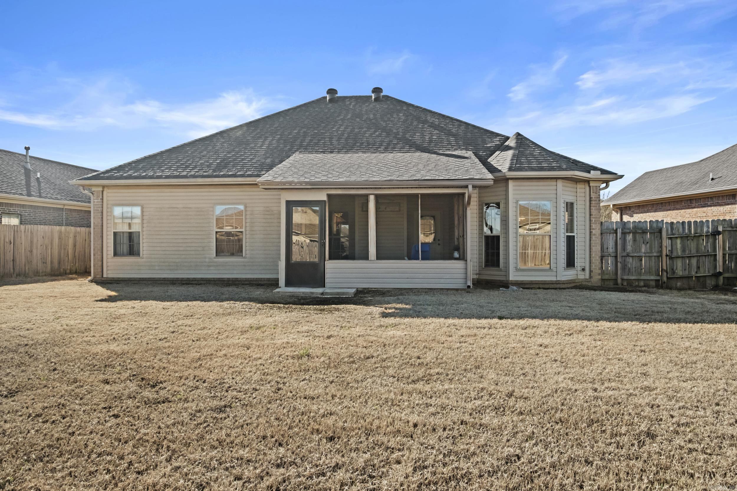 916  Greystone  Cabot, AR