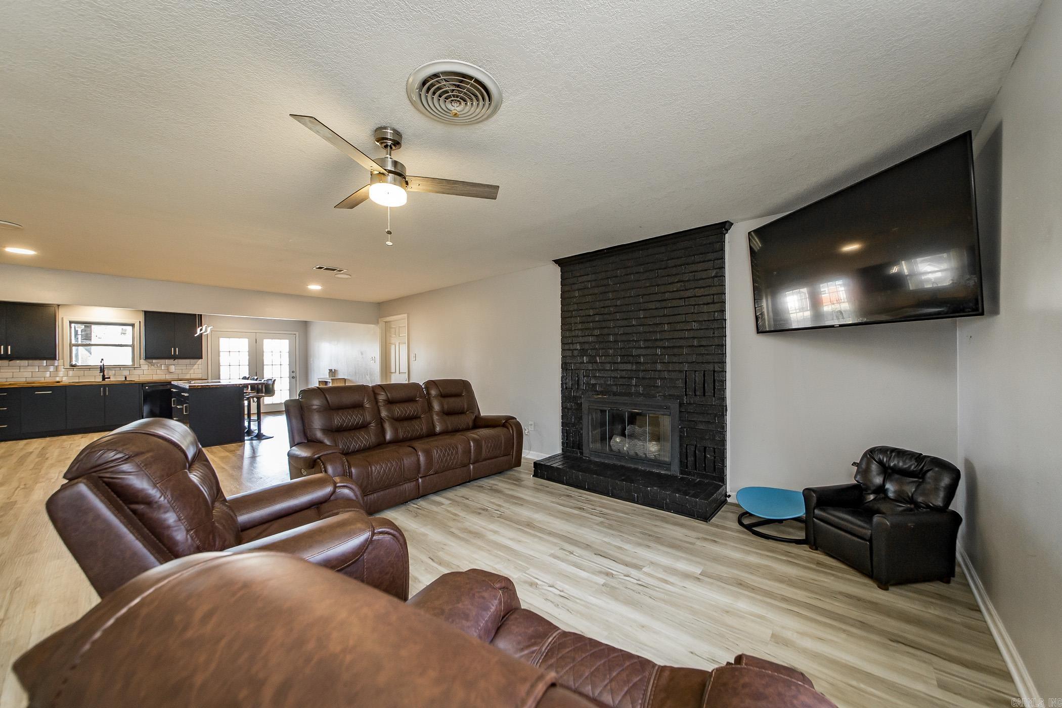 2322  Southgate  Malvern, AR