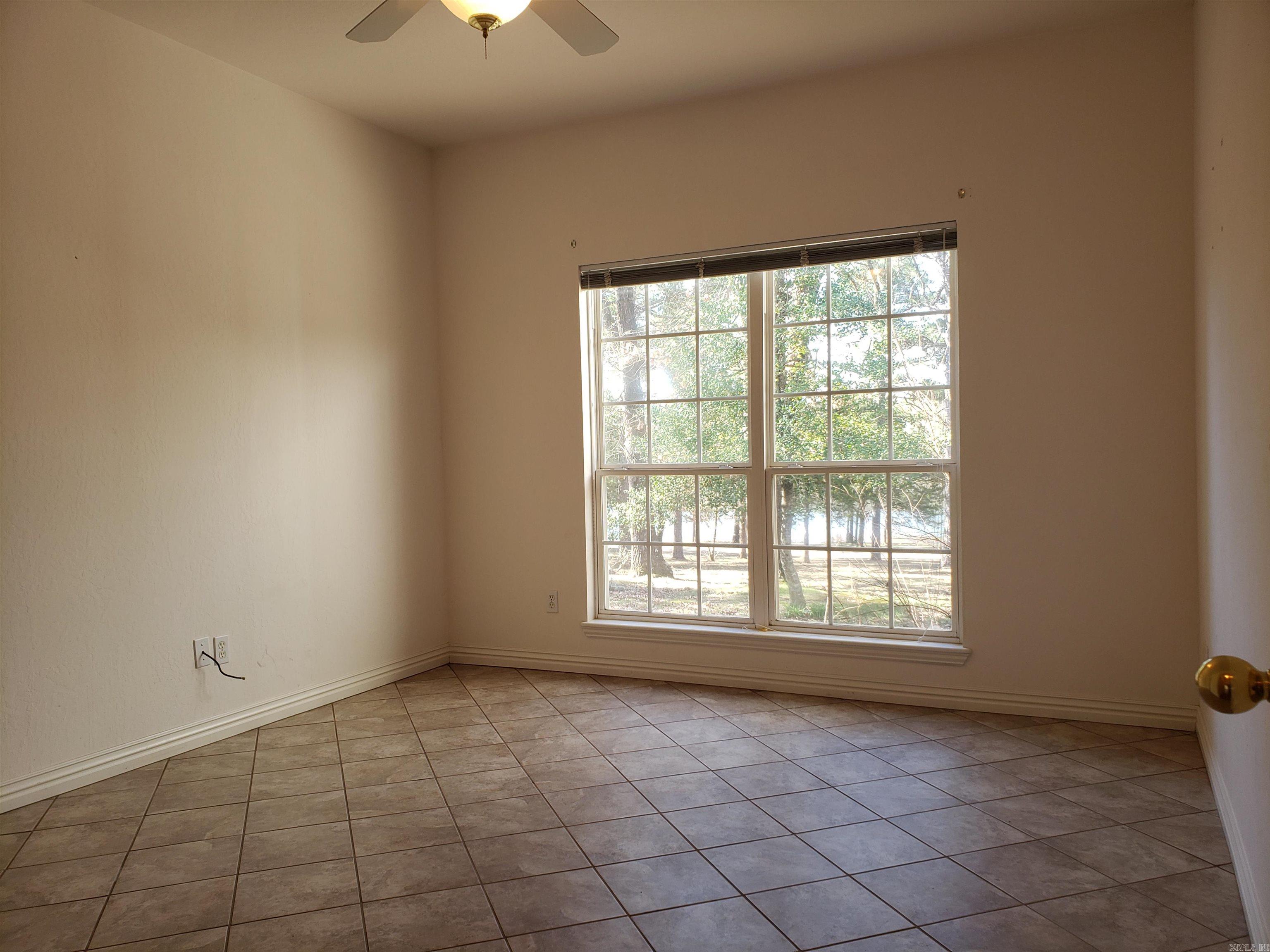 142  Lakeside Ln  Mena, AR
