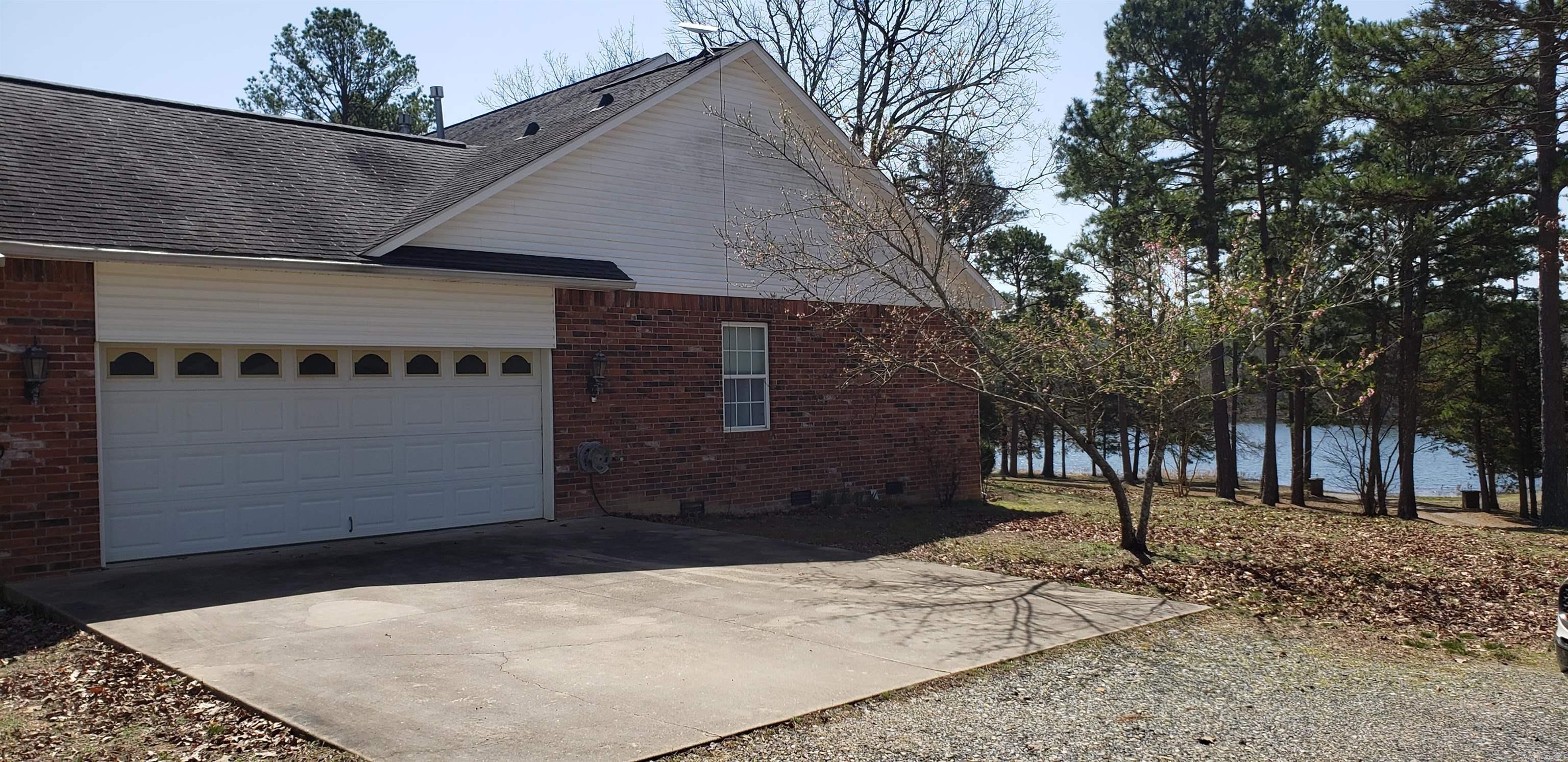 142  Lakeside Ln  Mena, AR