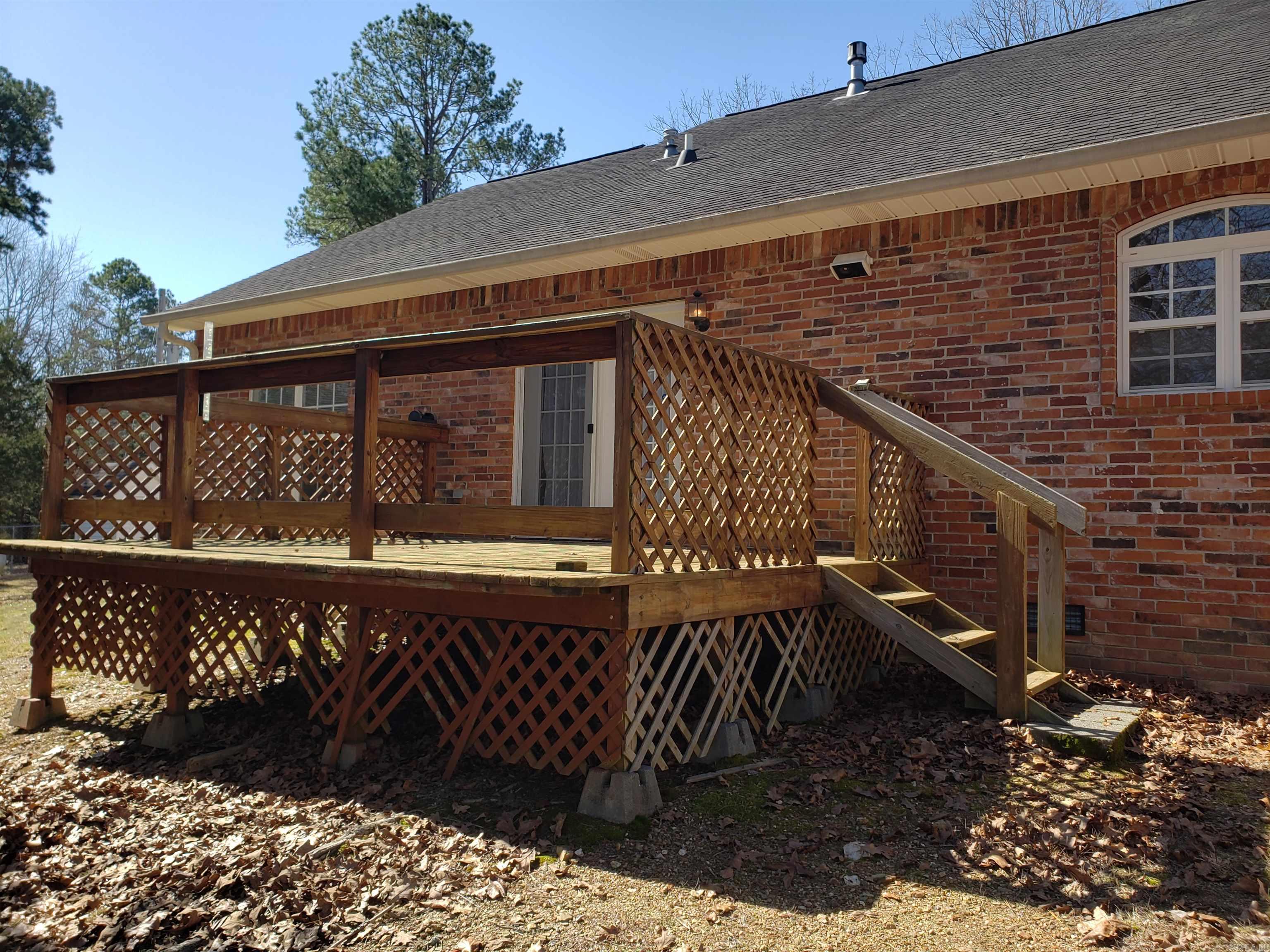 142  Lakeside Ln  Mena, AR