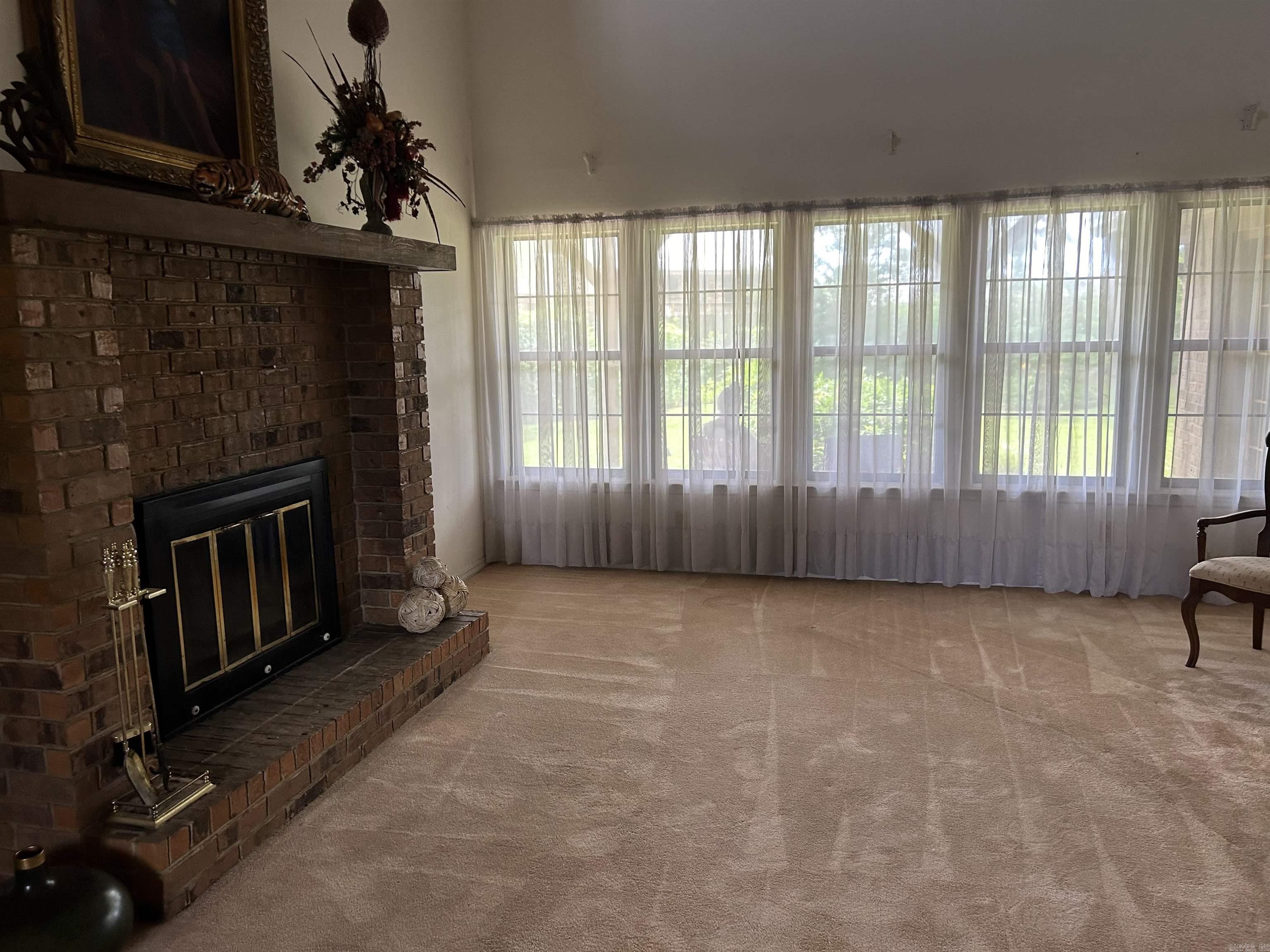617  EDINBURGH  Jacksonville, AR