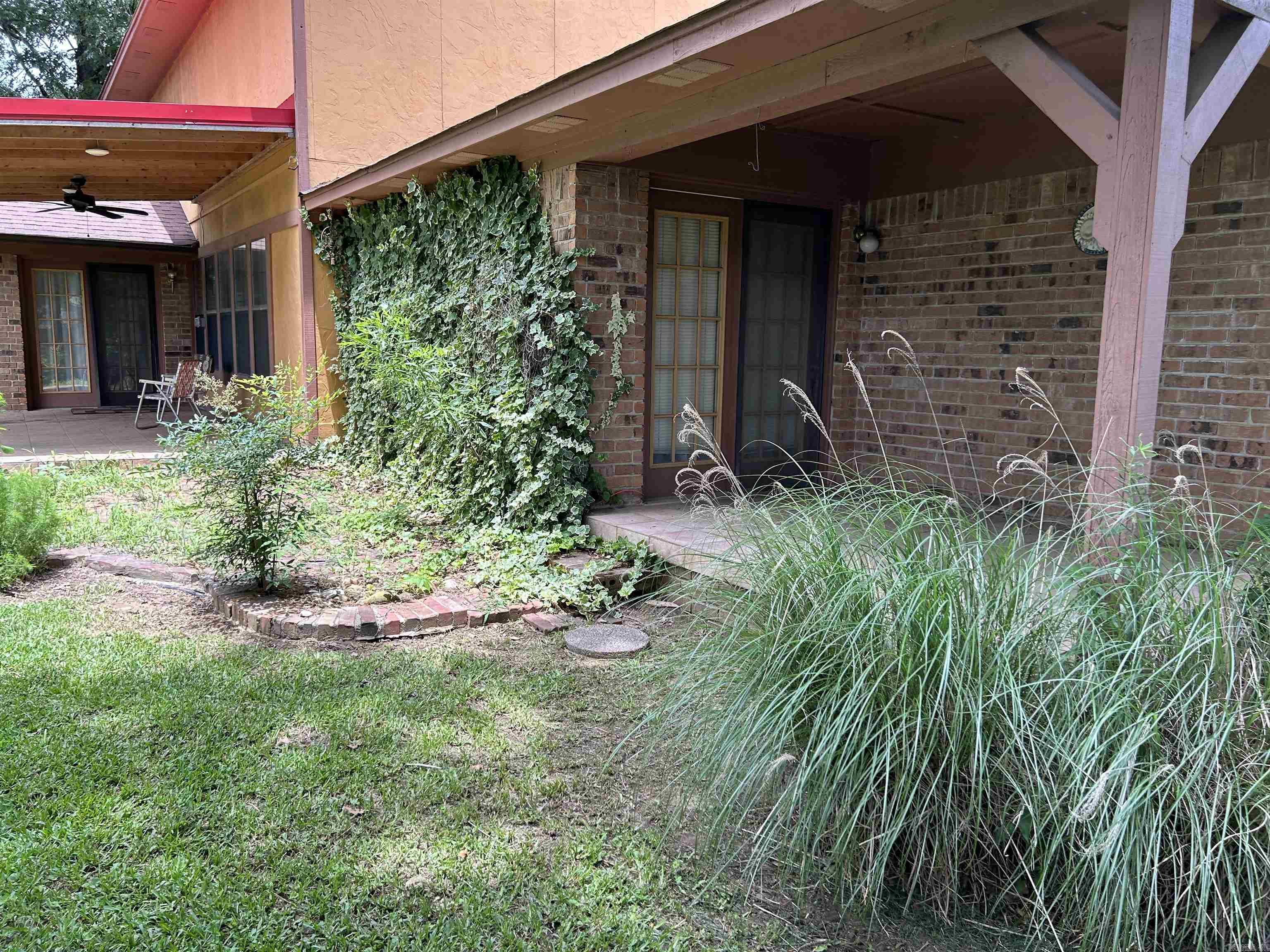 617  EDINBURGH  Jacksonville, AR