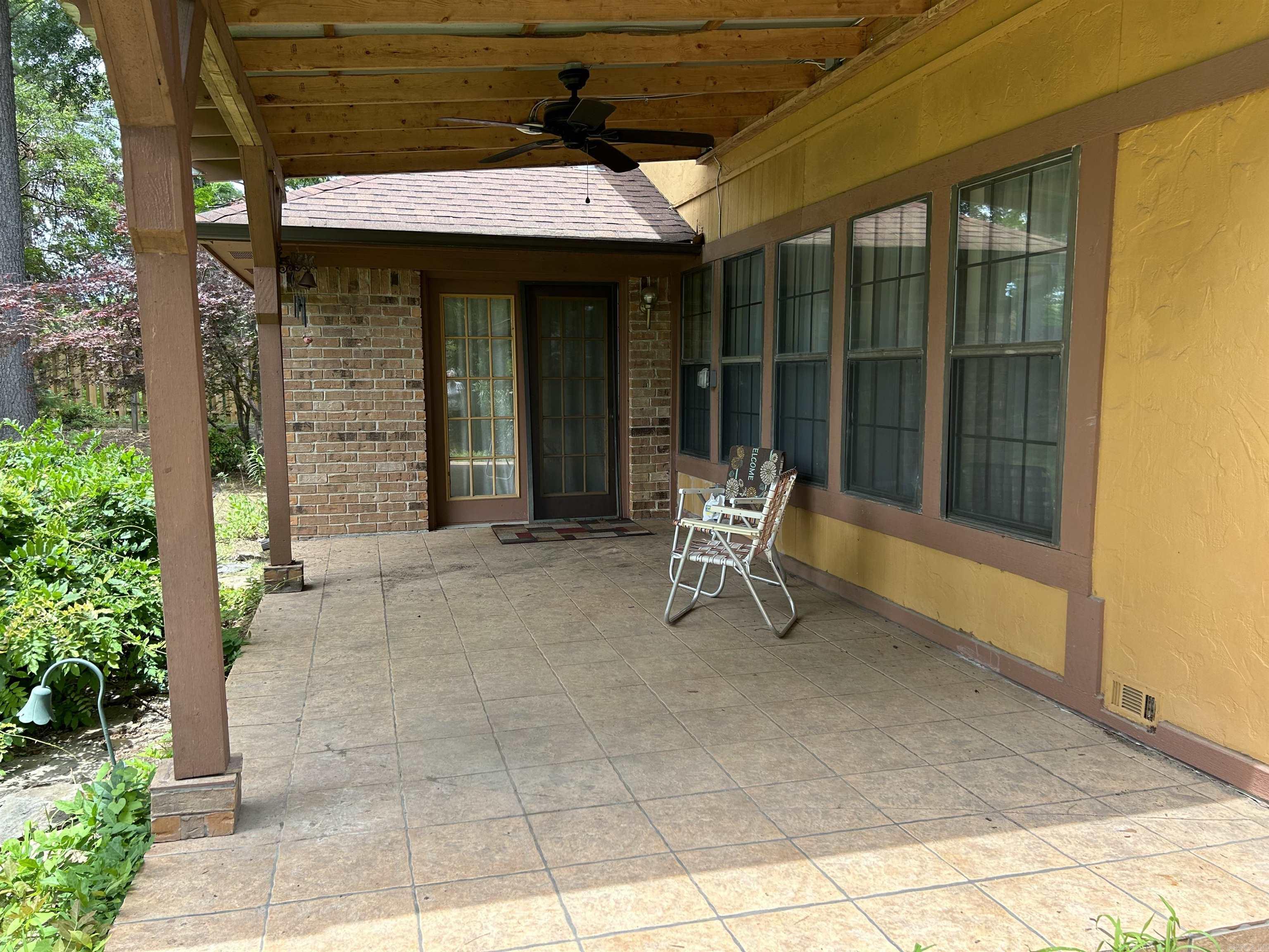 617  EDINBURGH  Jacksonville, AR