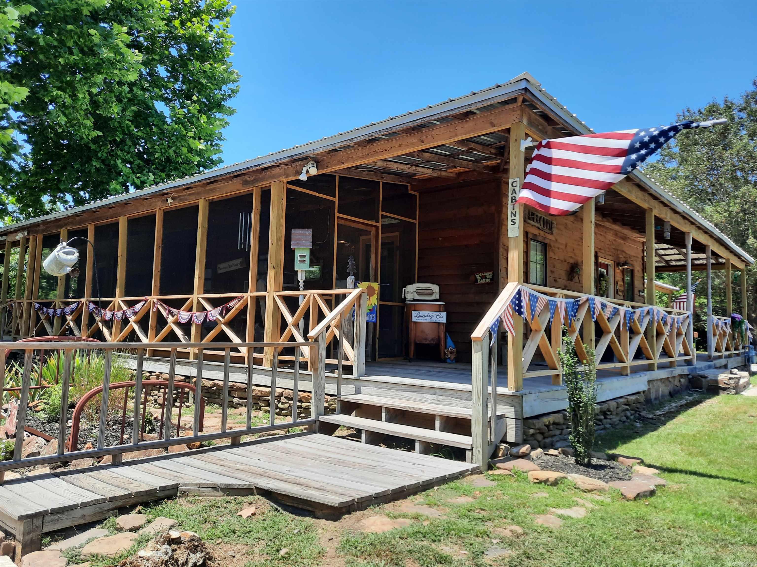 406  Cedar  Mountain View, AR