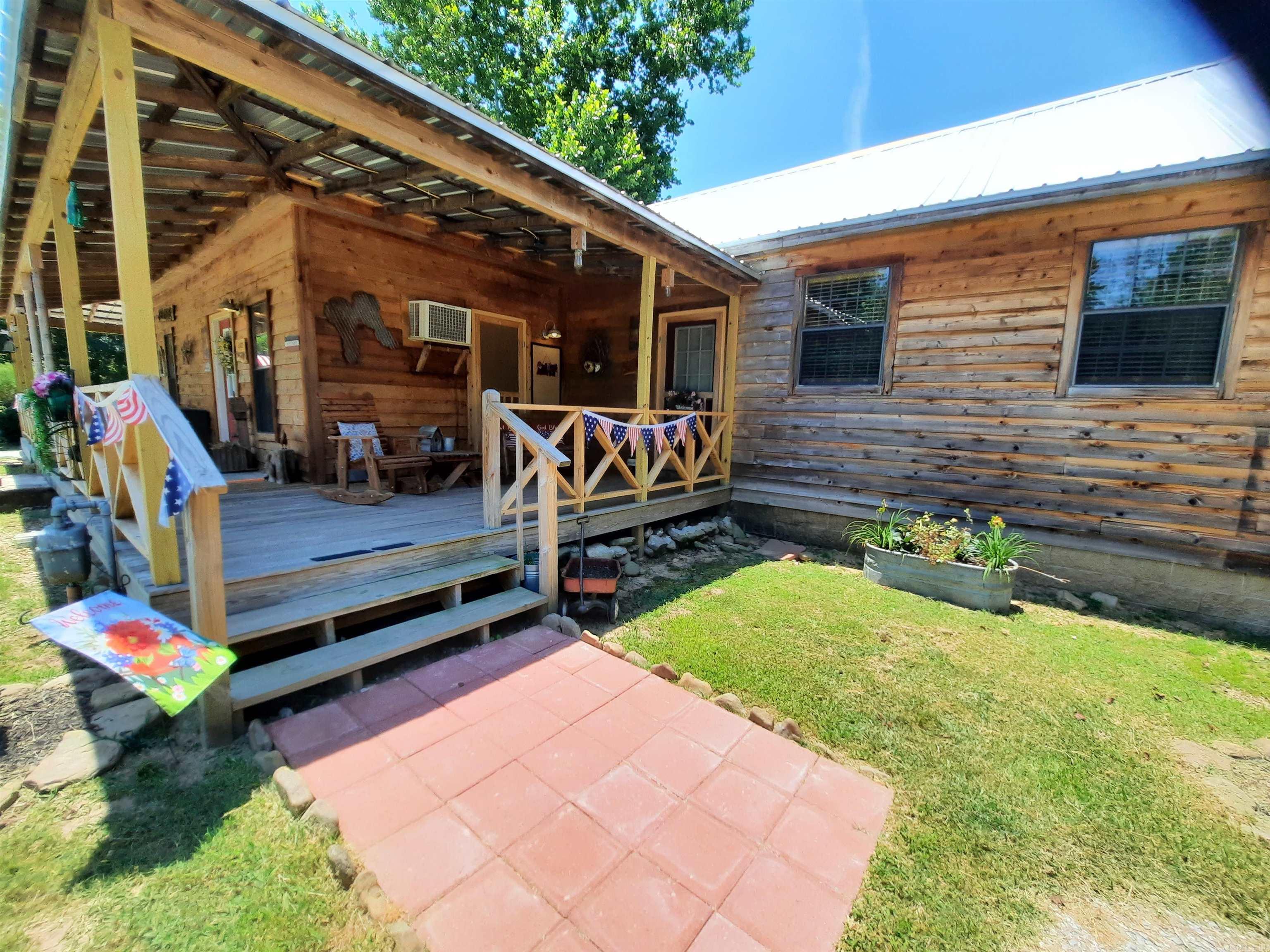 406  Cedar  Mountain View, AR