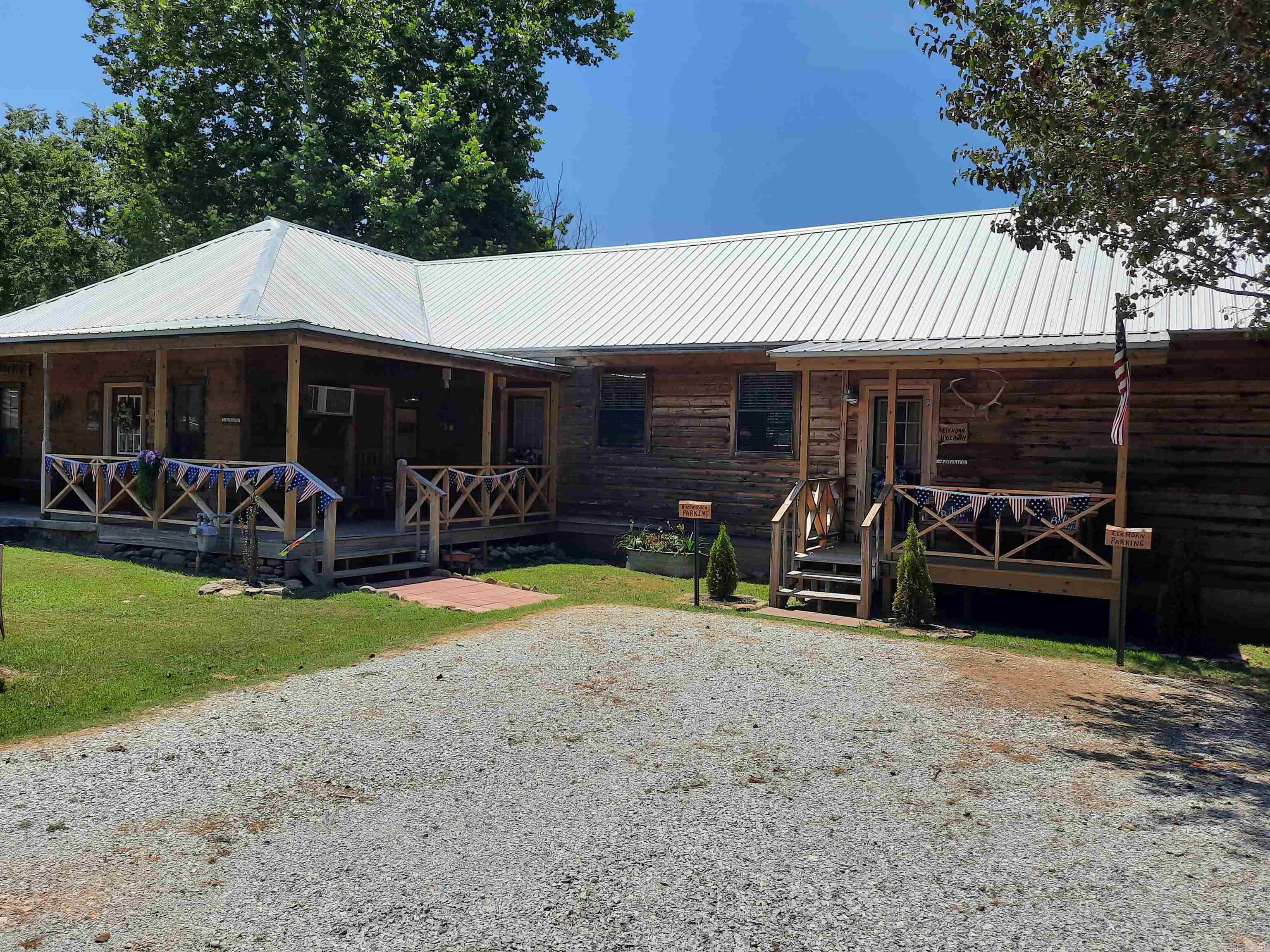 406  Cedar  Mountain View, AR