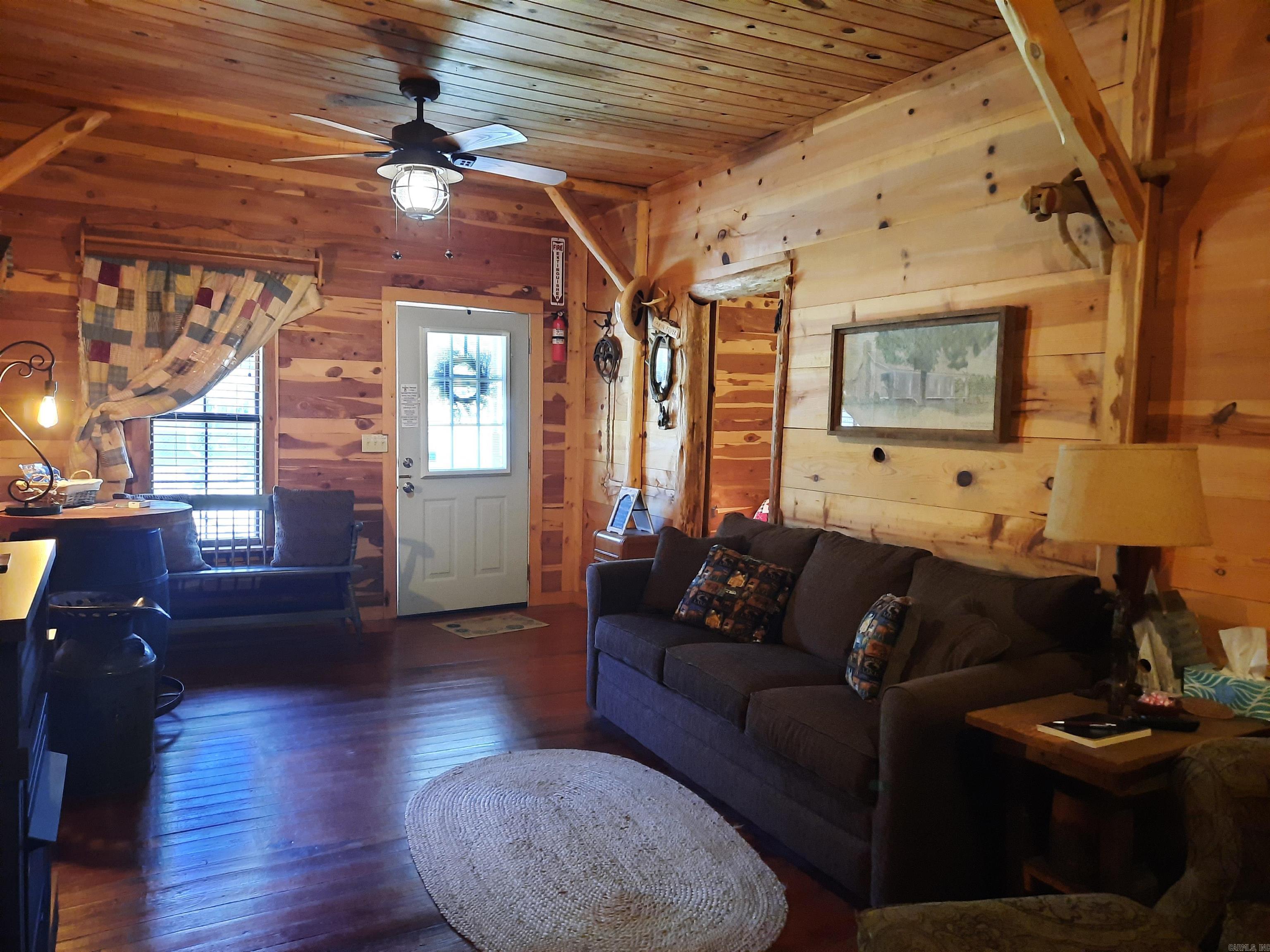 406  Cedar  Mountain View, AR
