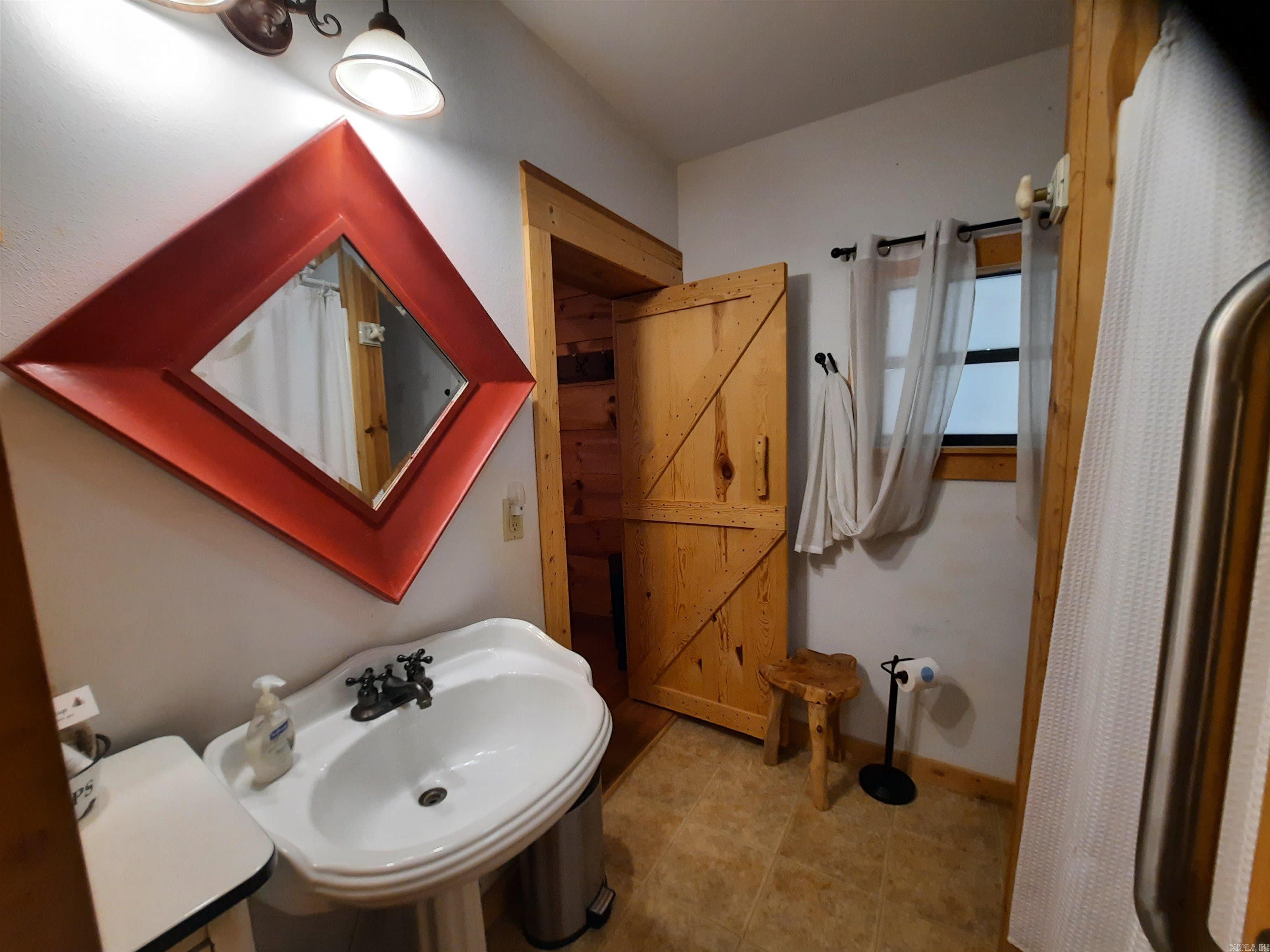 406  Cedar  Mountain View, AR