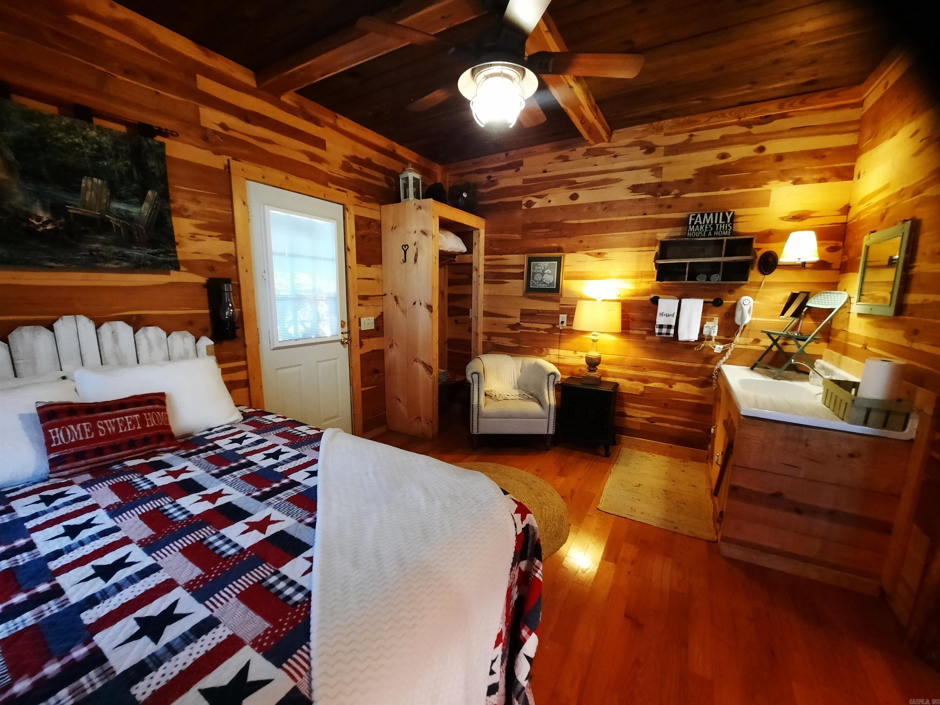 406  Cedar  Mountain View, AR