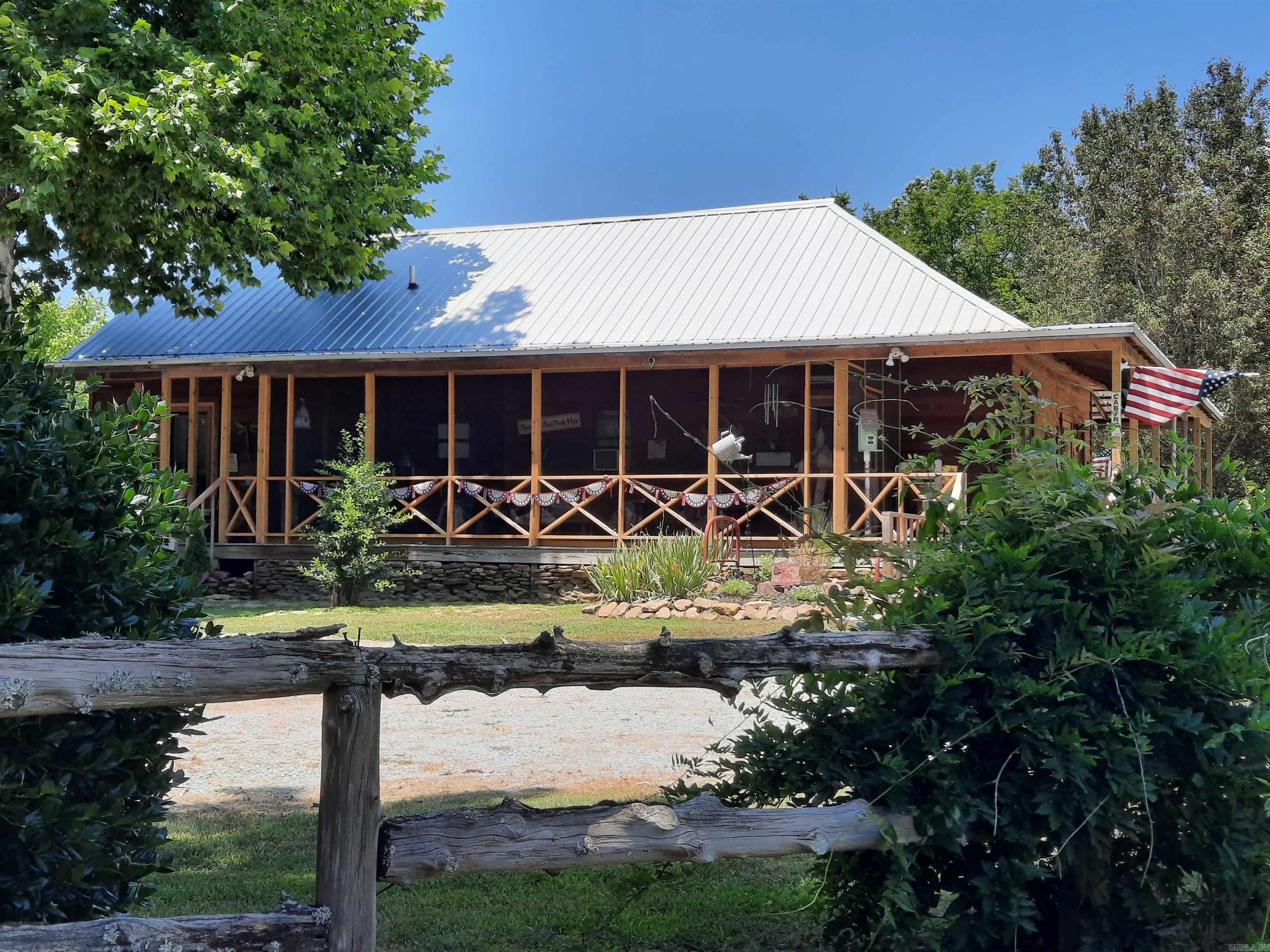 406  Cedar  Mountain View, AR