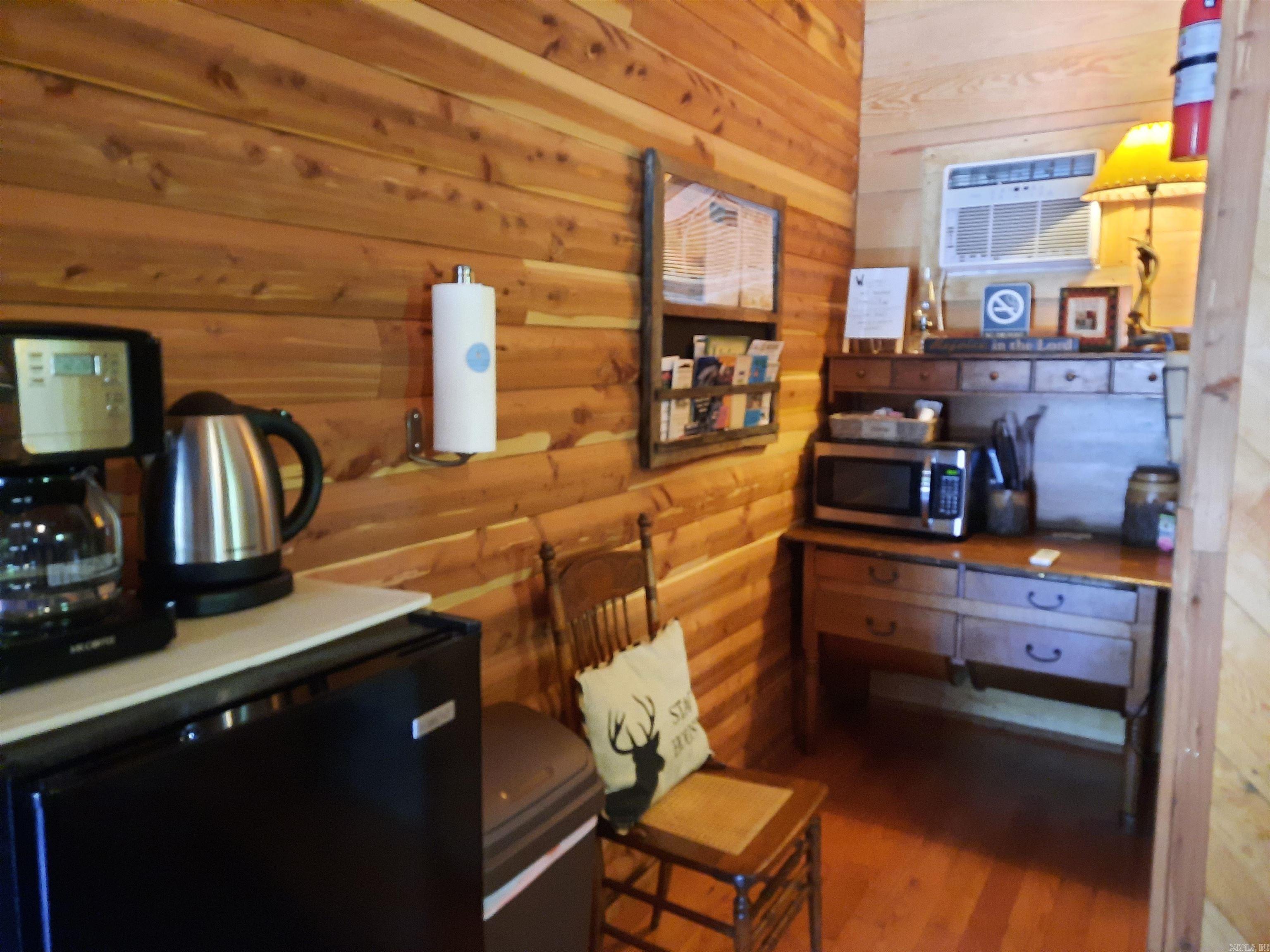 406  Cedar  Mountain View, AR