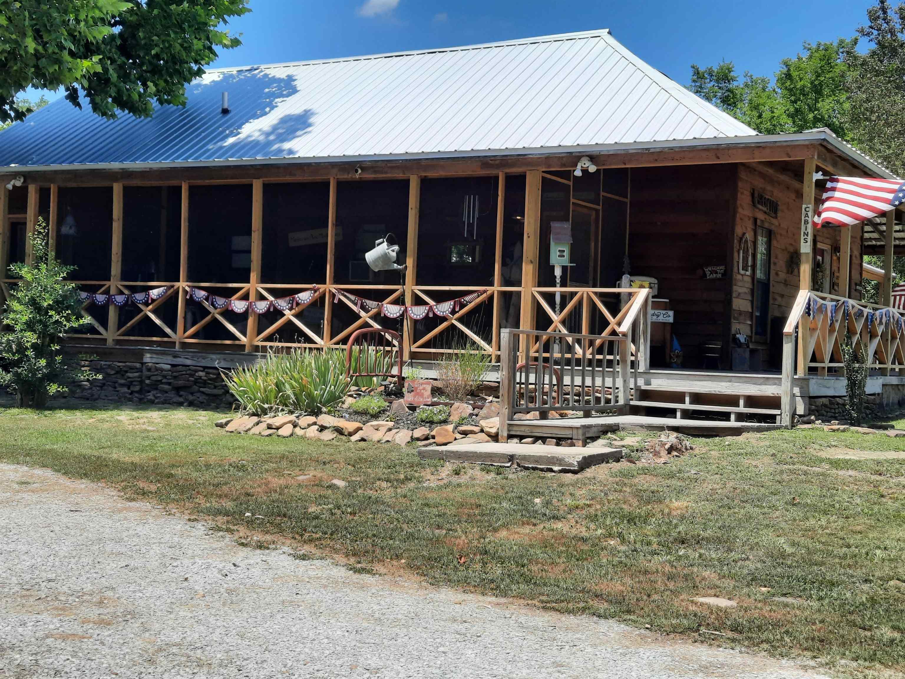 406  Cedar  Mountain View, AR