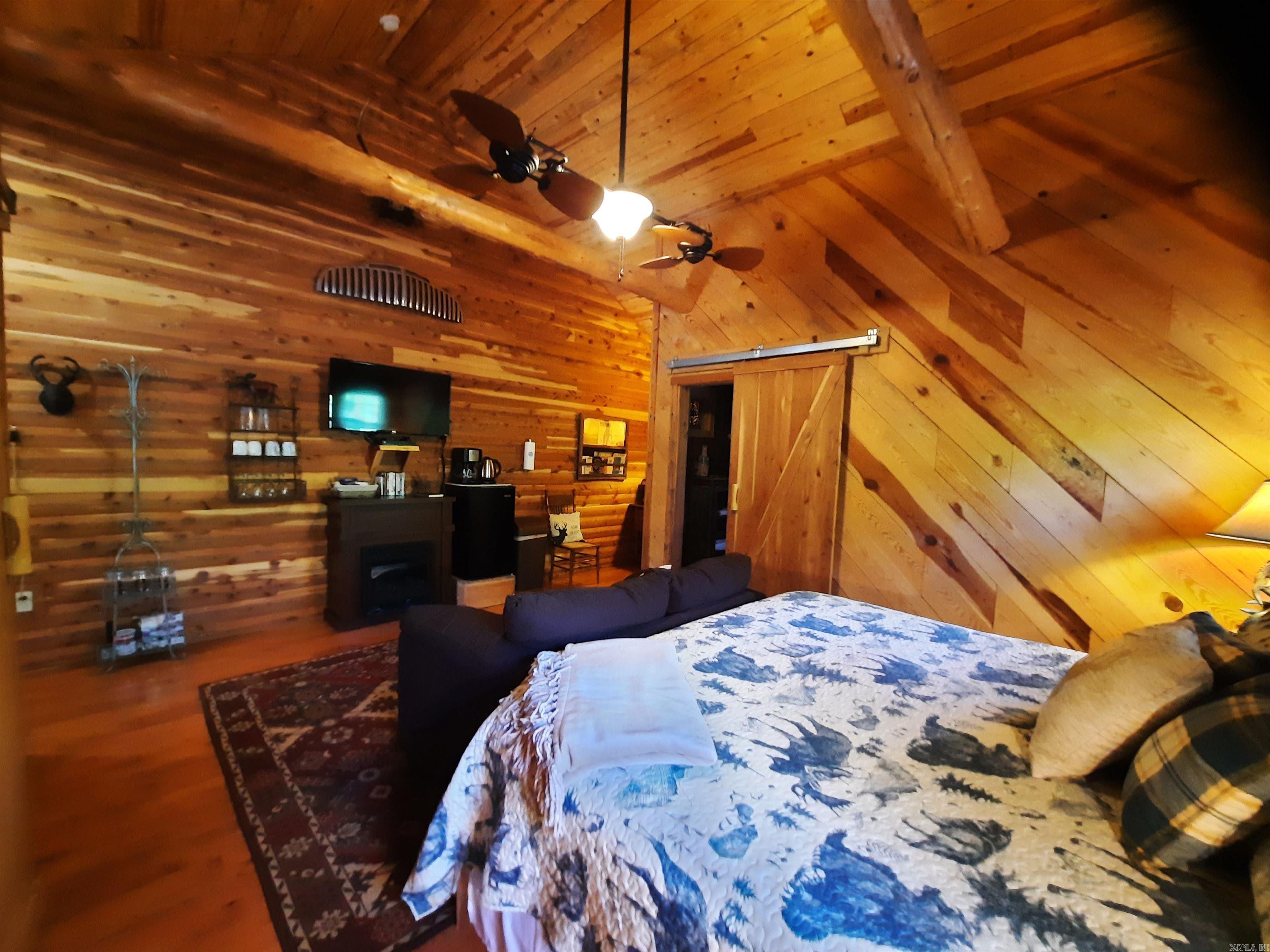 406  Cedar  Mountain View, AR
