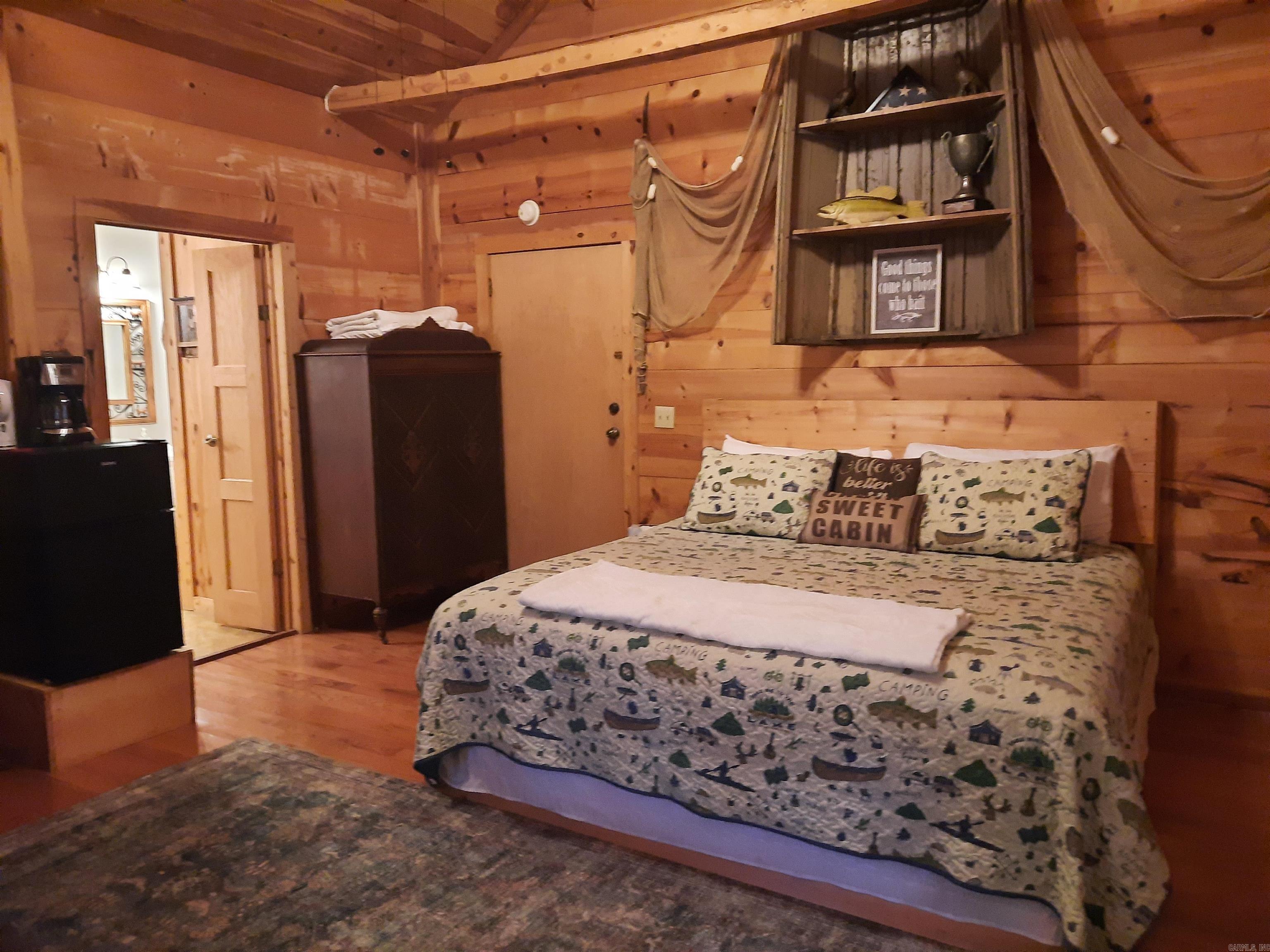 406  Cedar  Mountain View, AR
