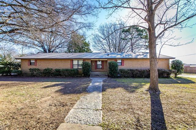 102  Walnut  England, AR