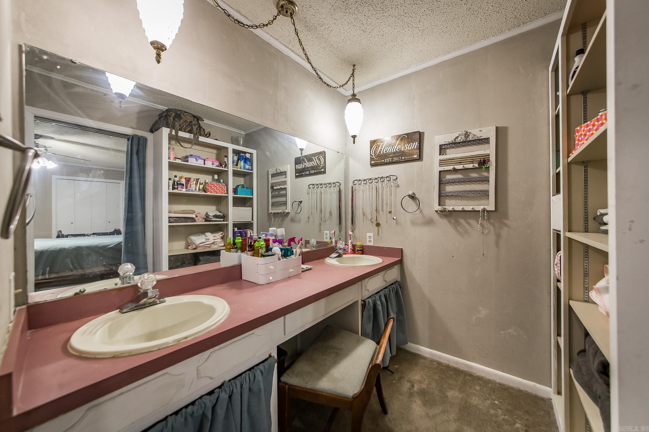 102  Walnut  England, AR