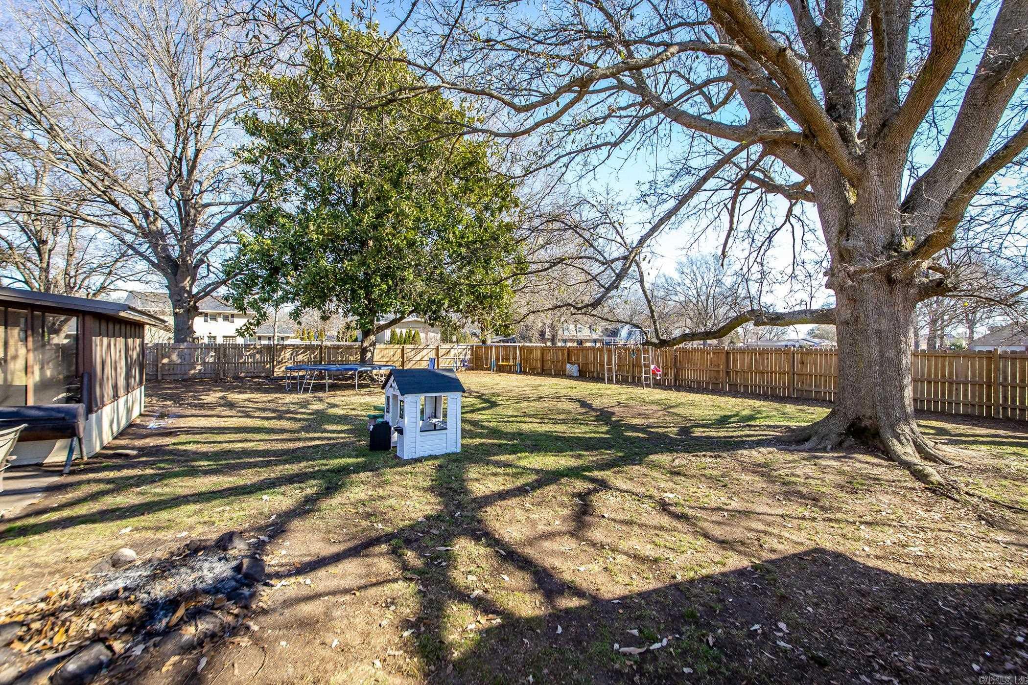 102  Walnut  England, AR