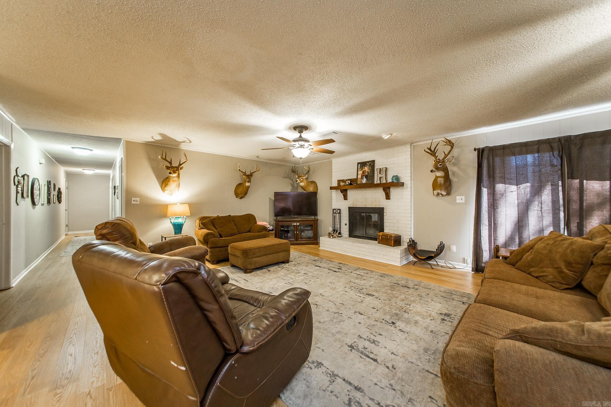 102  Walnut  England, AR