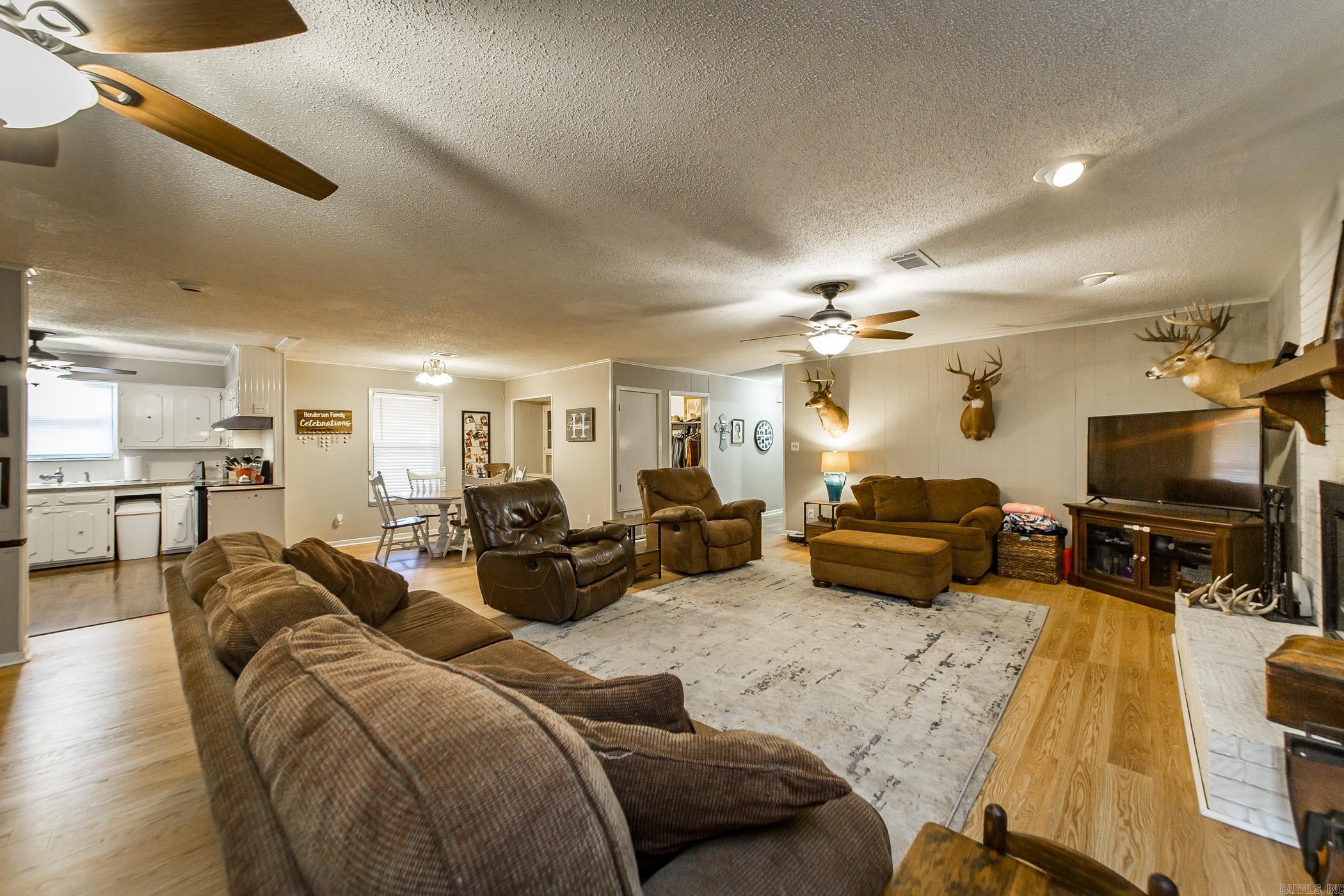 102  Walnut  England, AR